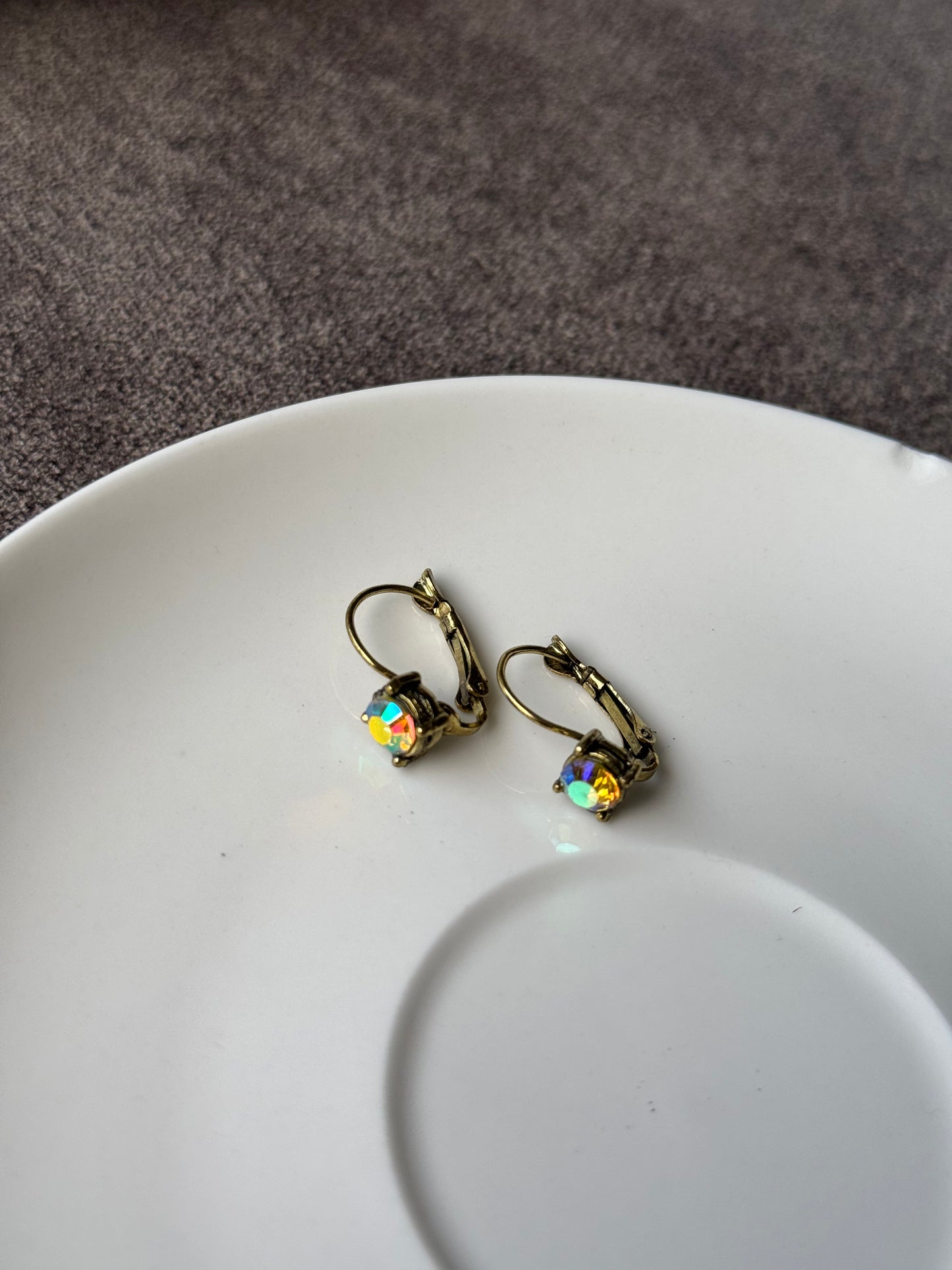 B6 EARRINGS