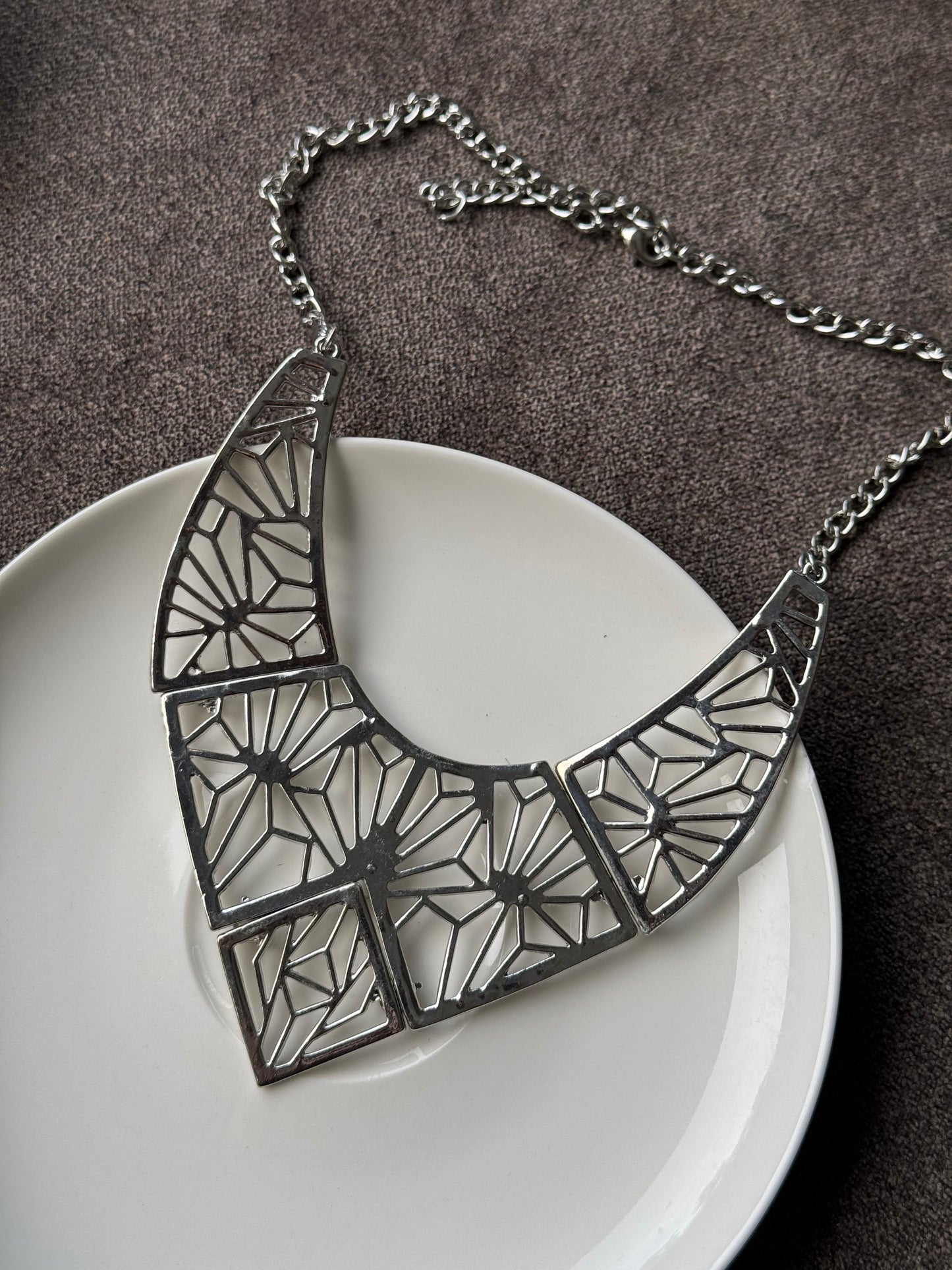 B10 SILVER NECKLACE