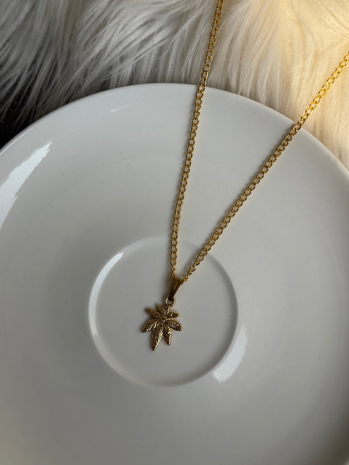 Z27 NECKLACE