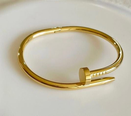 A7 NAIL BANGLE