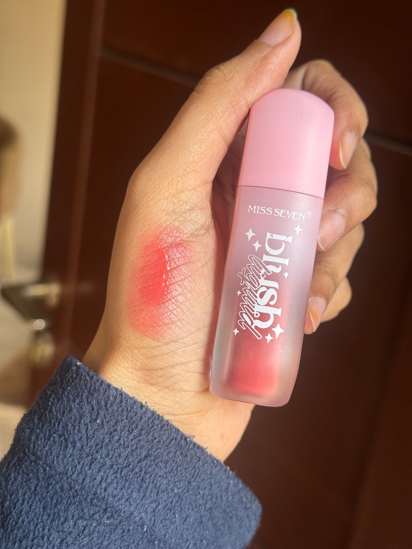 06 MISS SEVEN VELVET LIQUID BLUSH