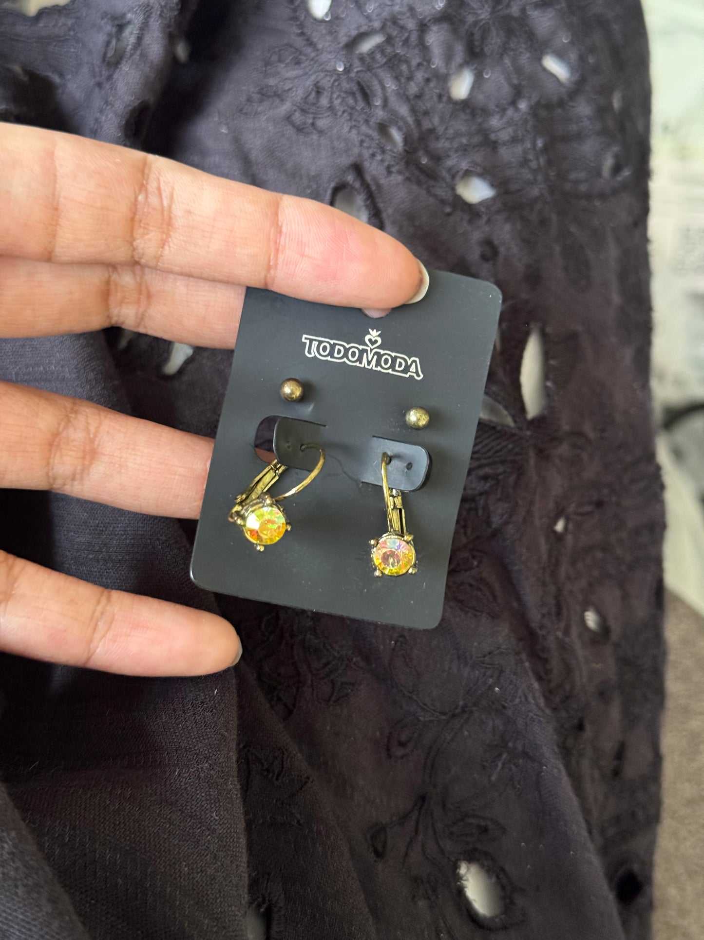 B6 EARRINGS