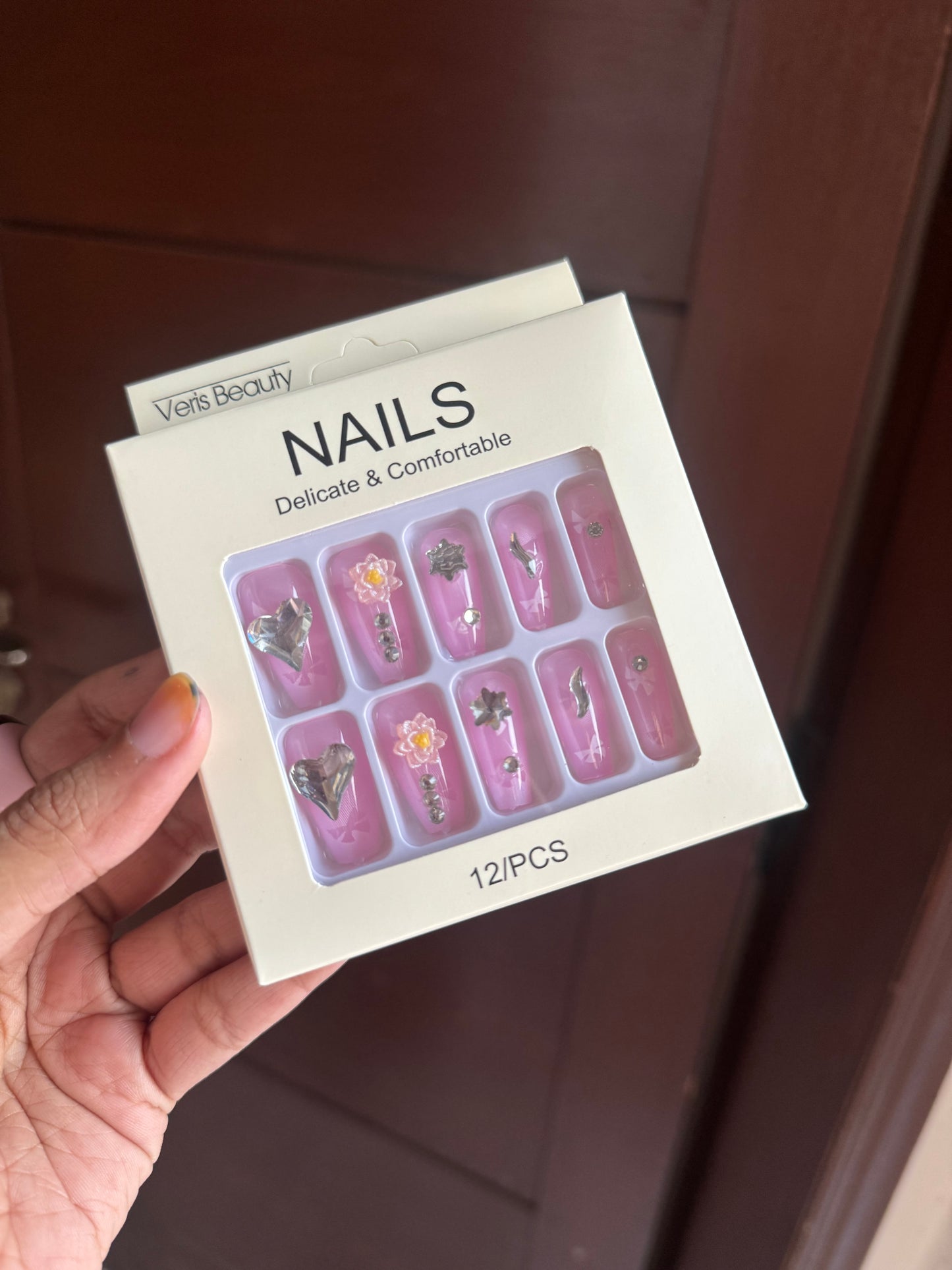 C17 NAIL SET WITH STICKER PACK (12 PIECES)