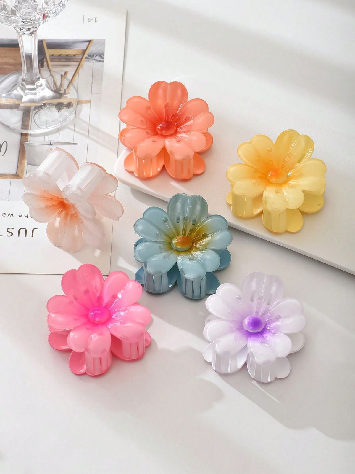 A159 SMALL FLORAL HAIR CLAWS