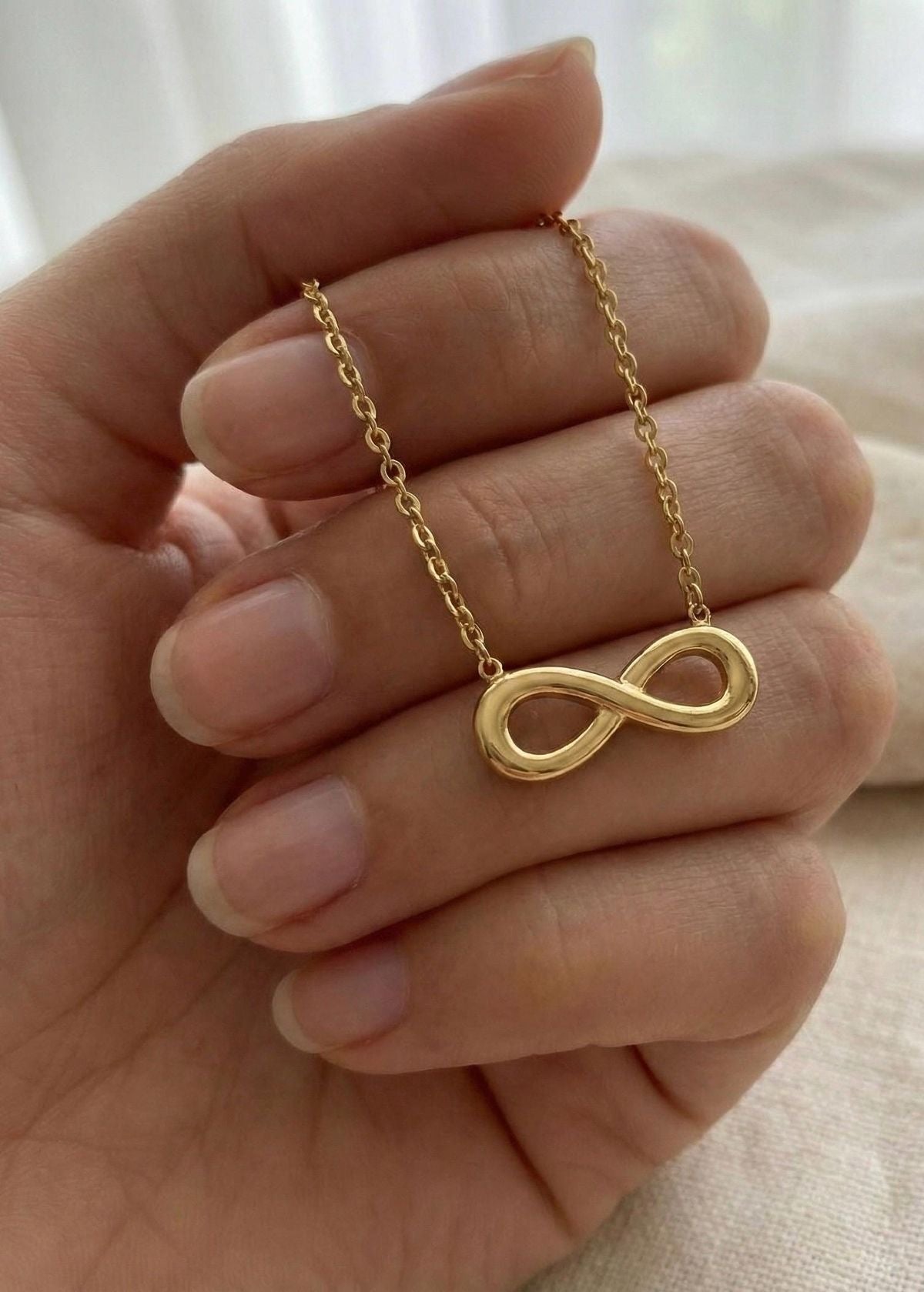 E47 INFINITY NECKLACE