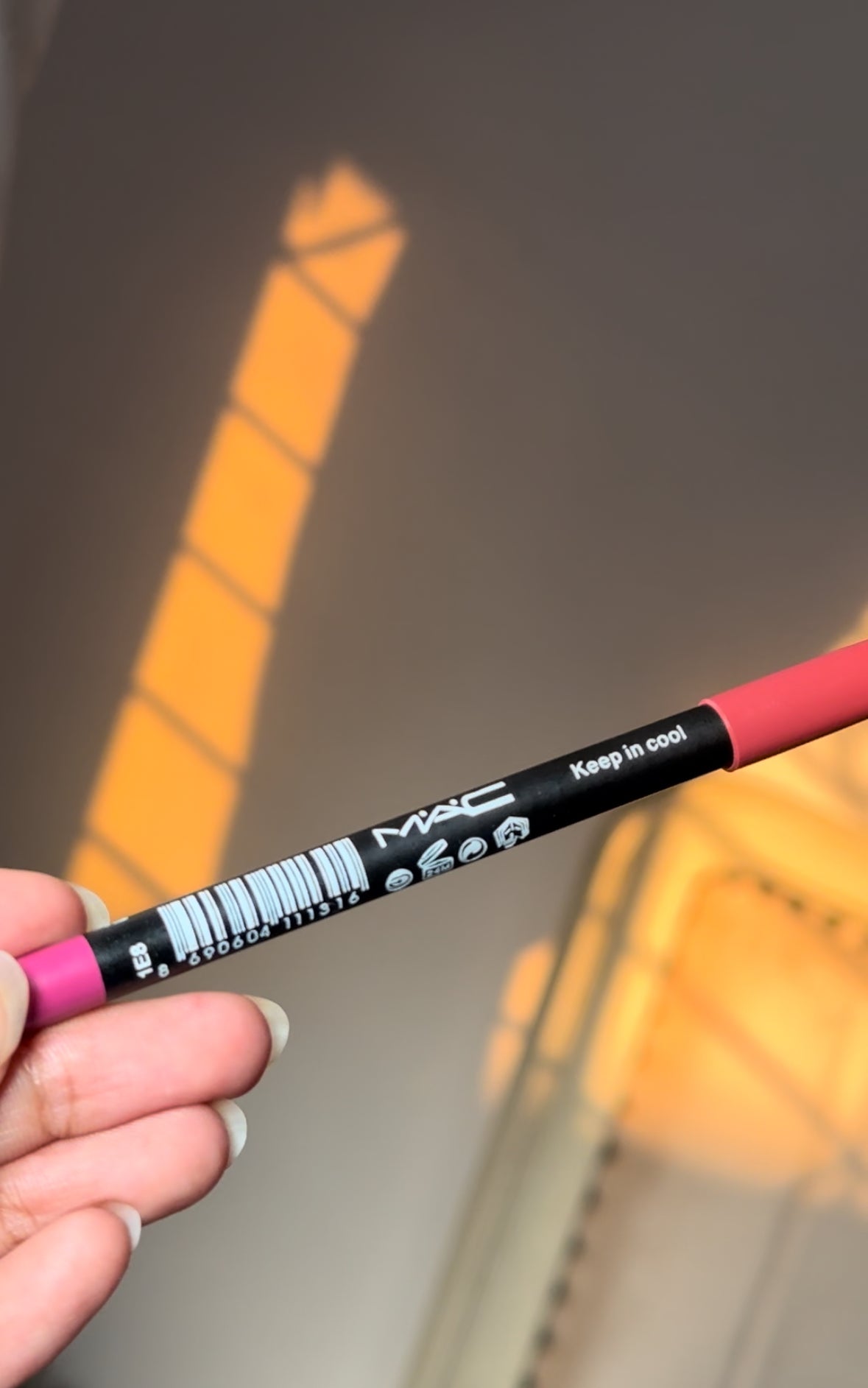 MAC DARK PINK LIP LINER