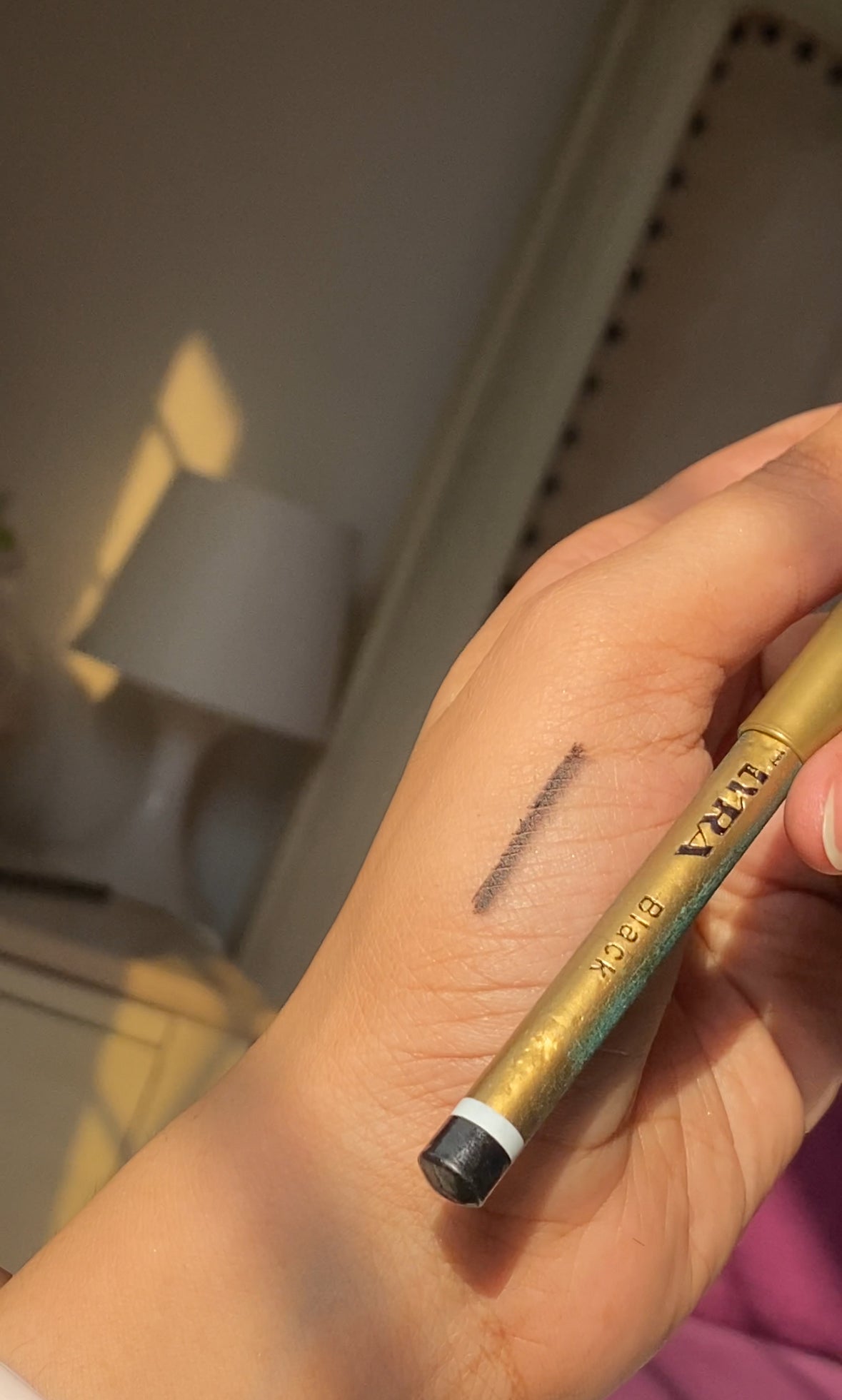 LYRA BLACK EYE PENCIL