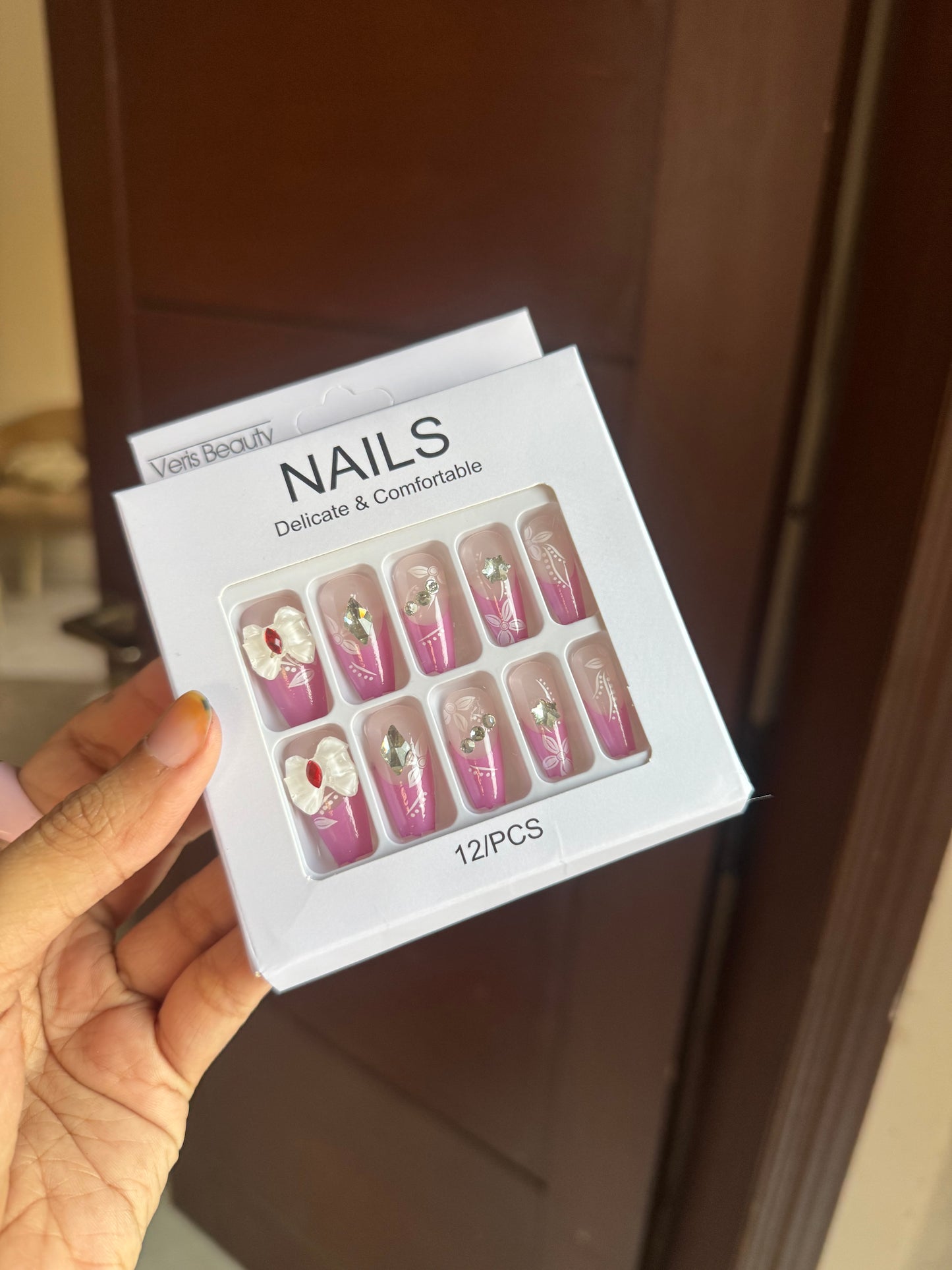 C11 NAIL SET WITH STICKER PACK (12 PIECES)