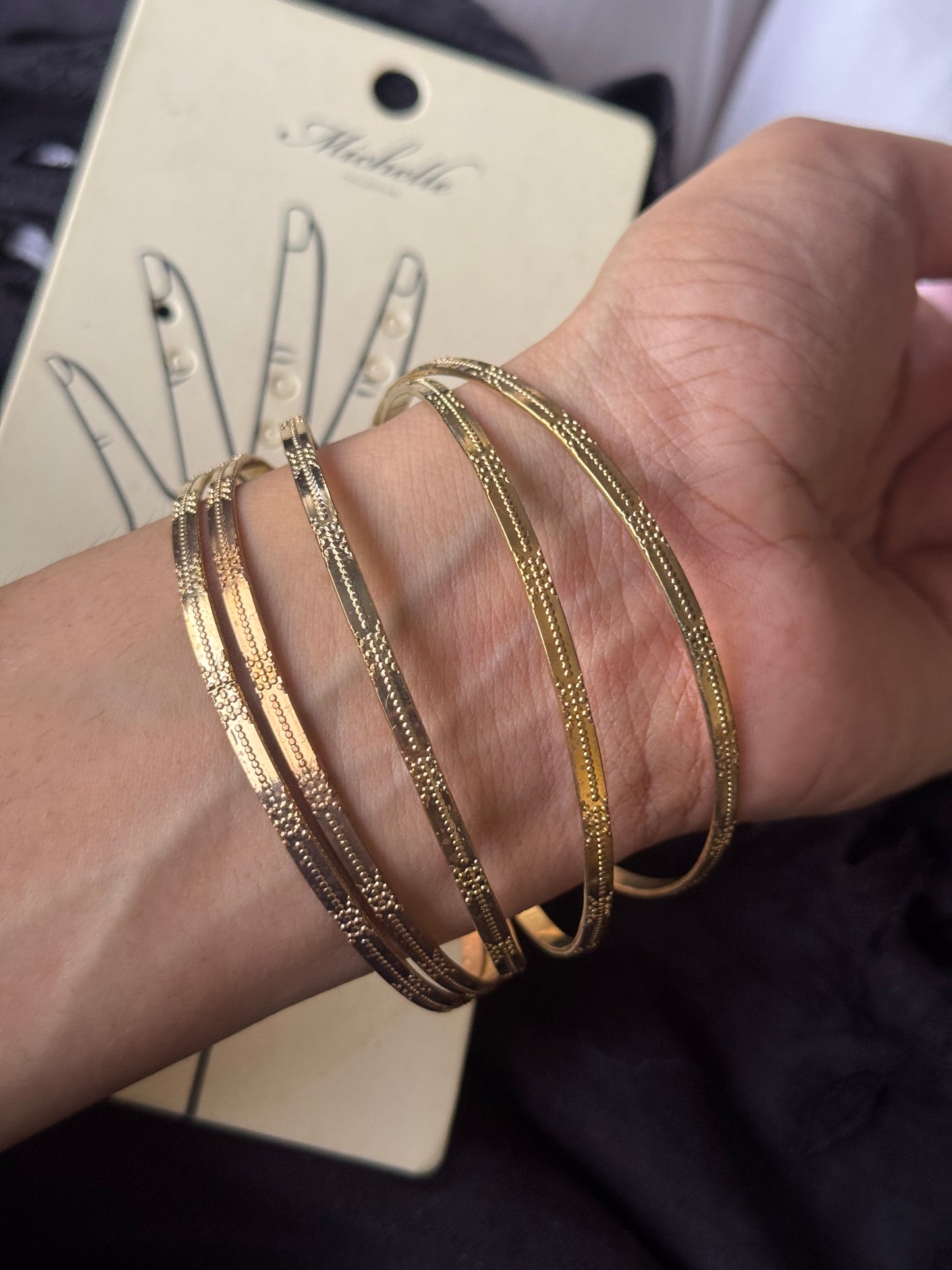 B1 BANGLES SET