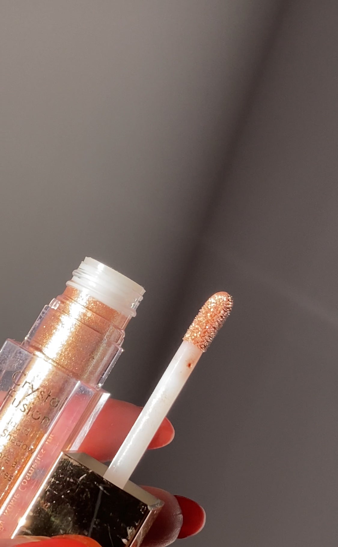 (D) POLARIS KOKIE CRYSTAL FUSION LIQUID GLITTER EYESHADOW