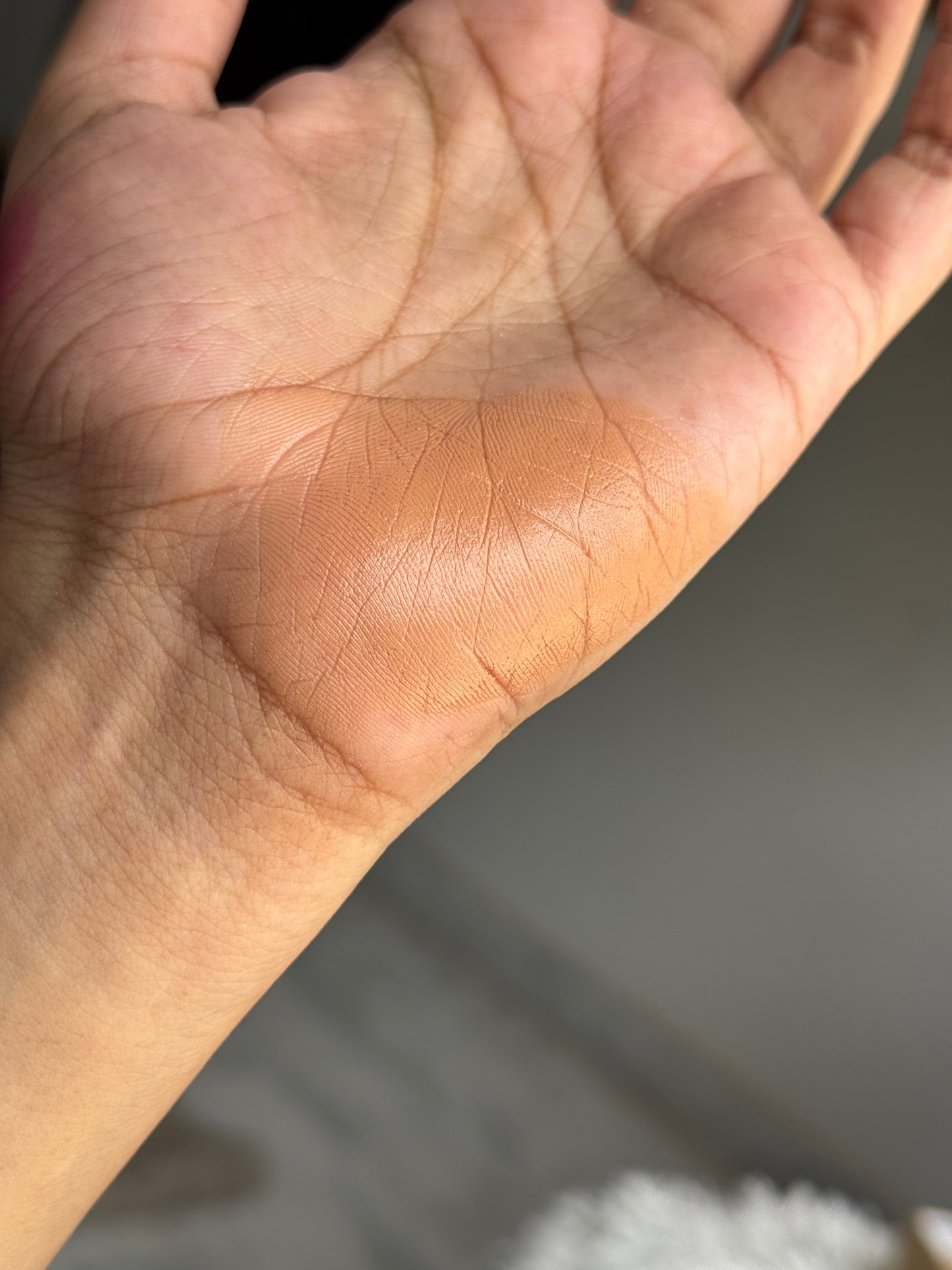 BEAURLY FANCY PUMP FOUNDATION IN MEDIUM SHADE