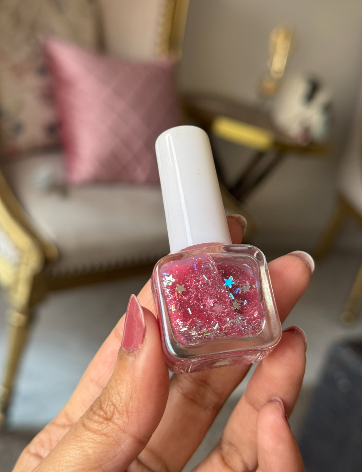 PINK GLITTER NAIL COLOR