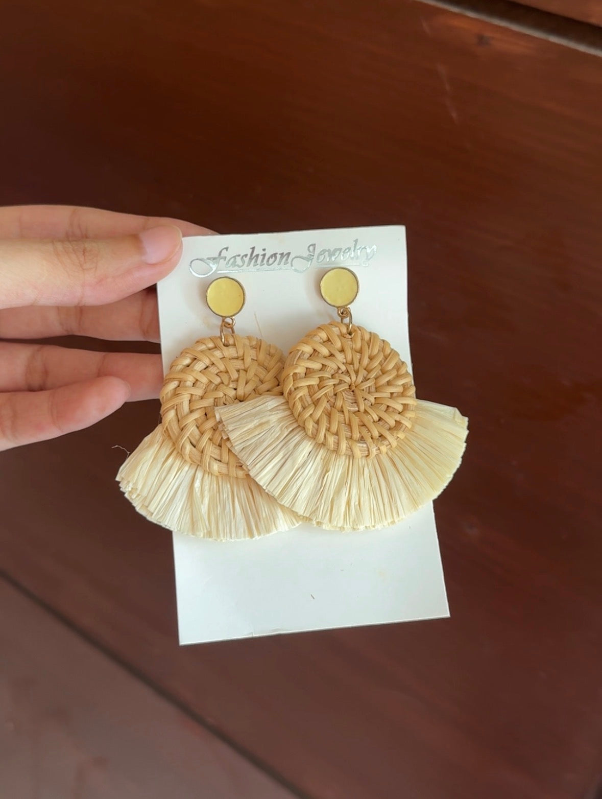 E181 EARRINGS