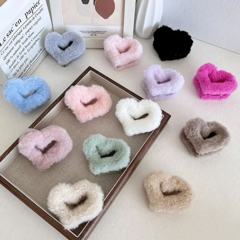 FUR HEART HAIR CLAWS