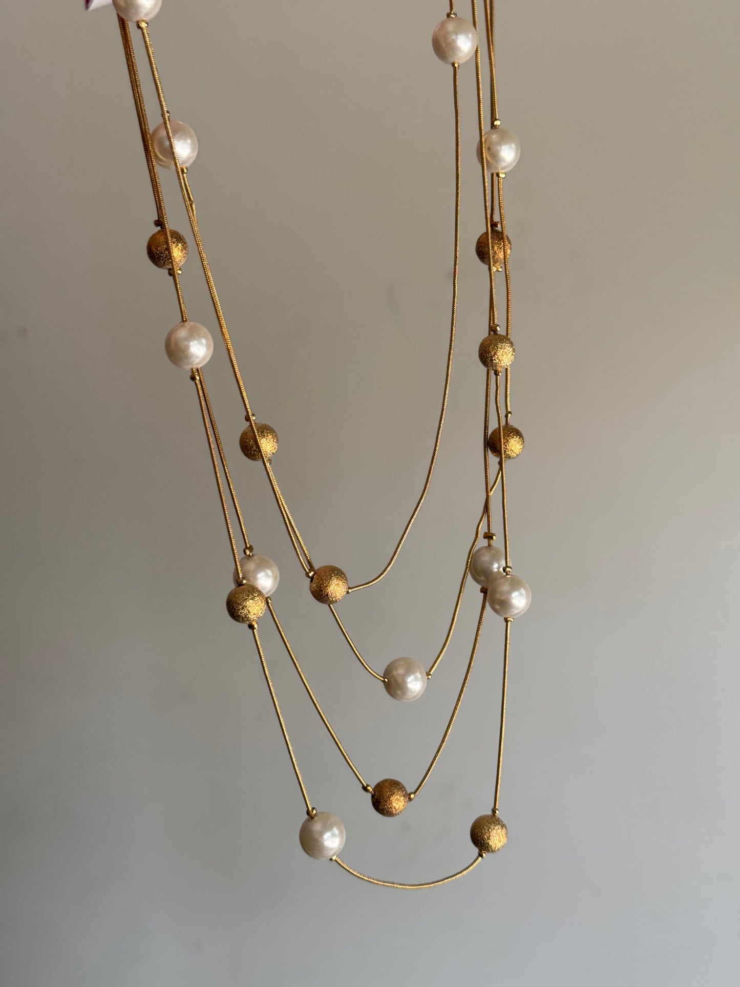 A174 LONG CHAIN NECKLACE