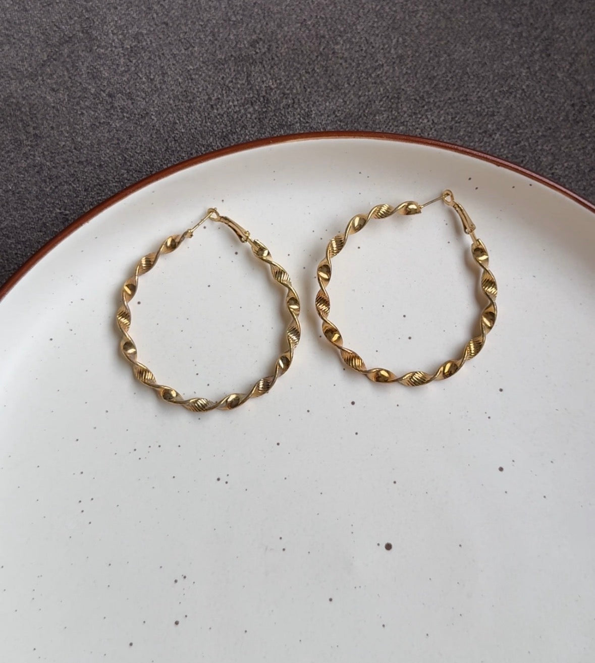 E263 HOOPS