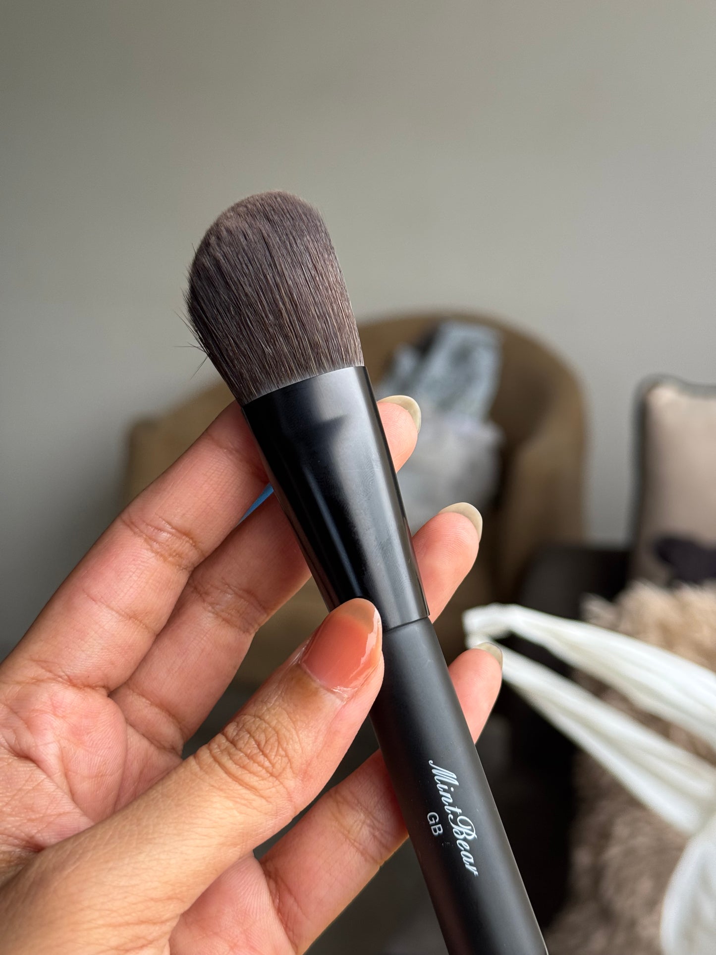 MINT BEAR BLUSH BRUSH