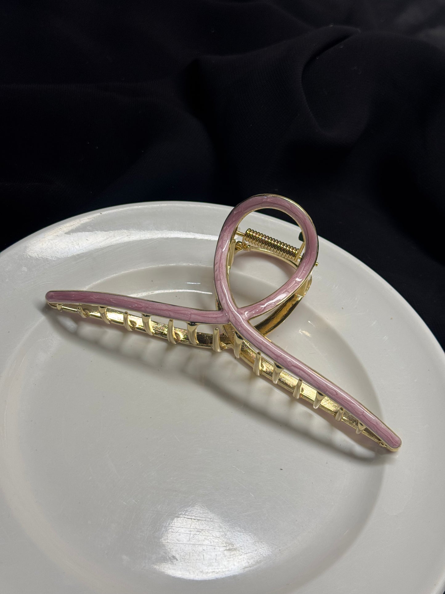 A105 METAL HAIR CLAW