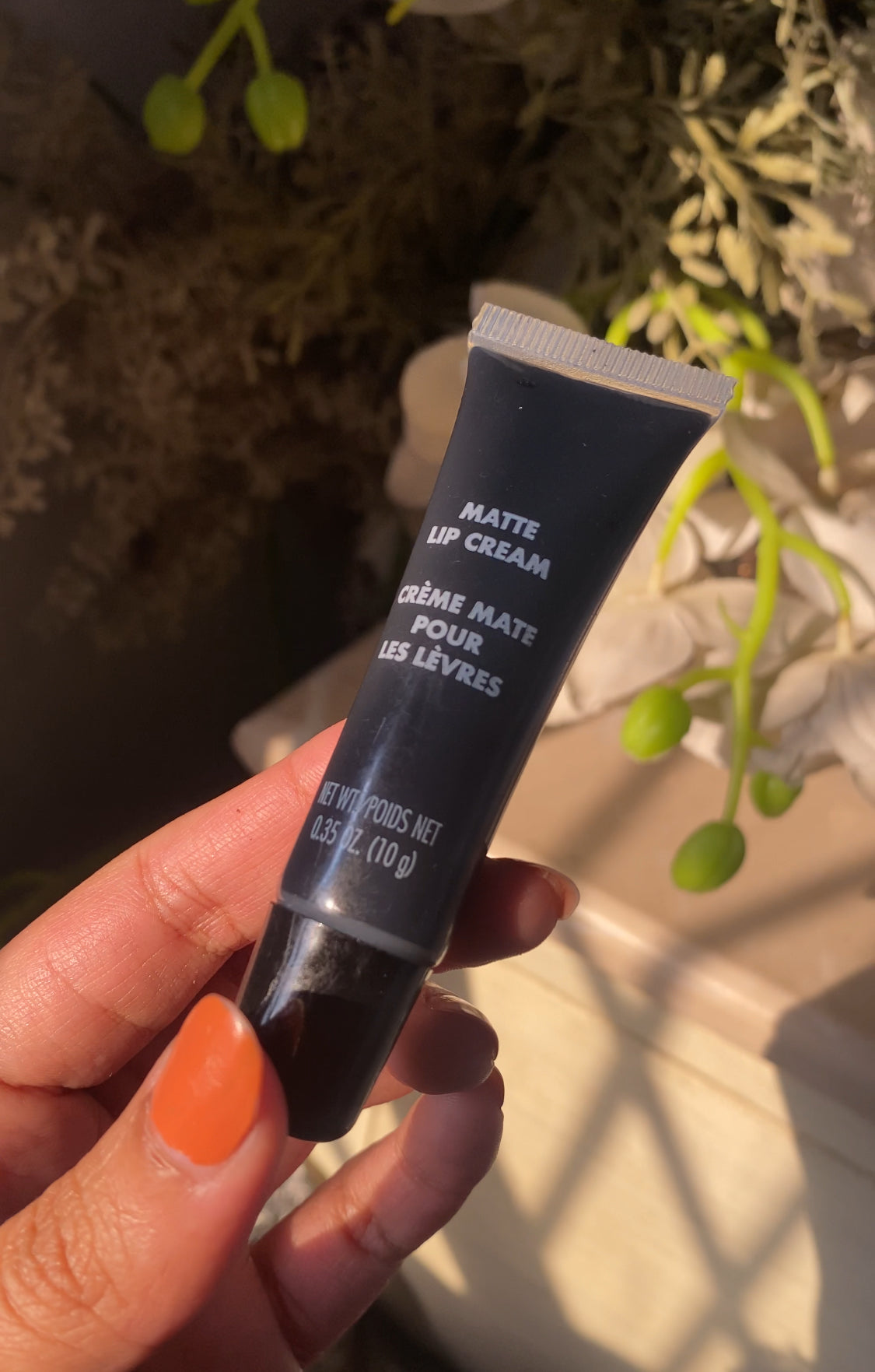 BLACK LIPGLOSS