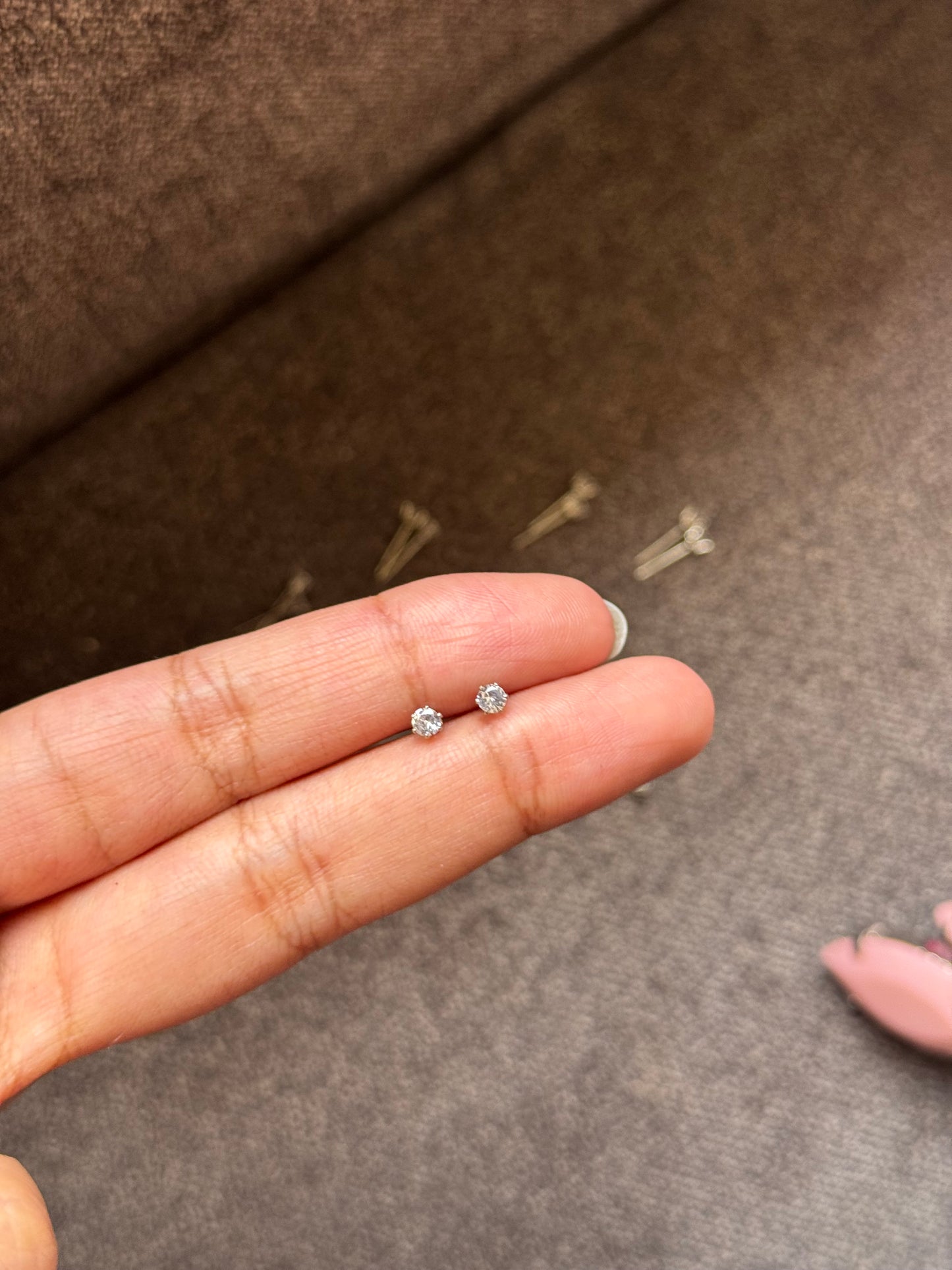 SILVER MINI STONE STUDS