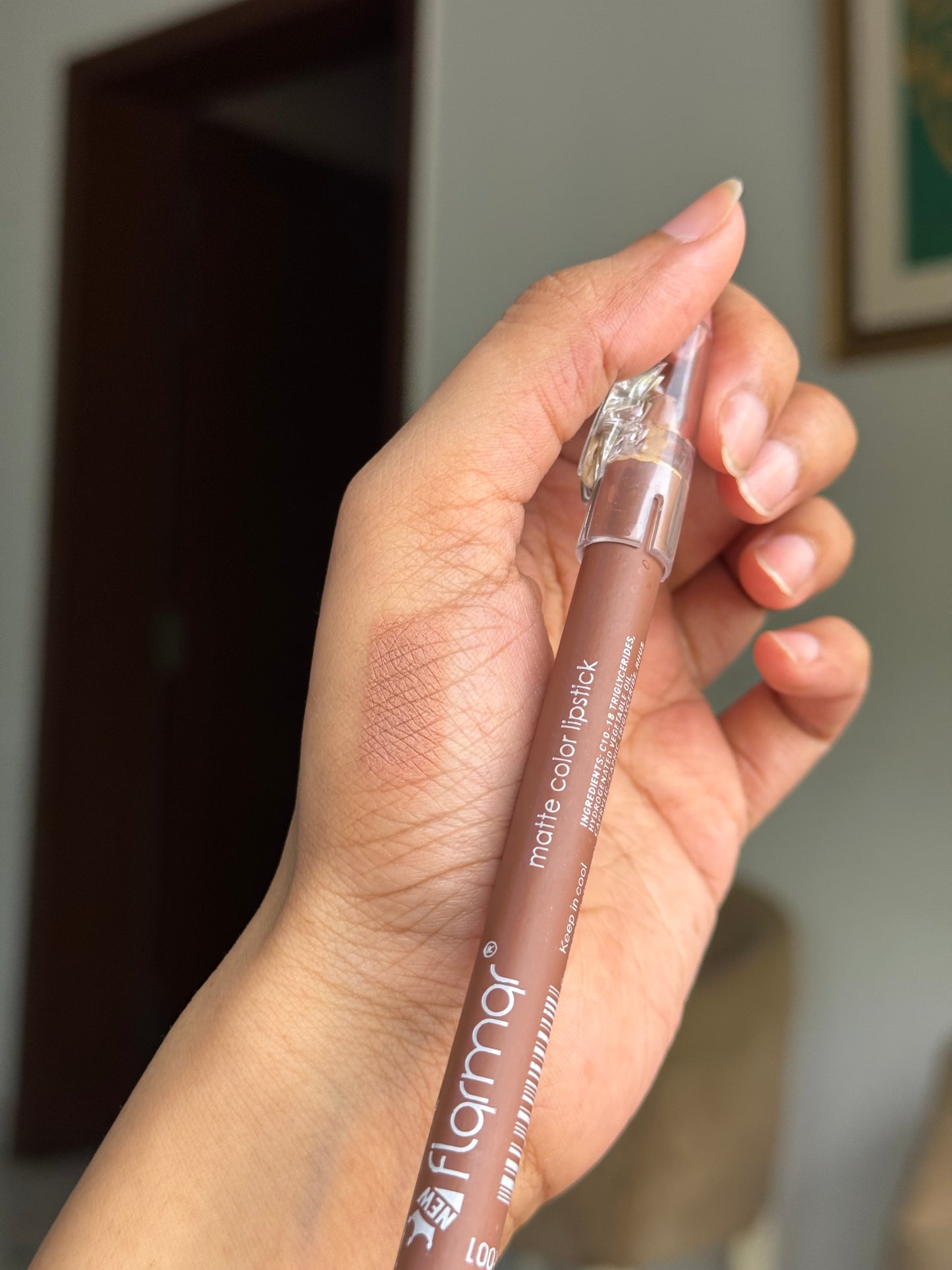 NO 1 FLORMAR LIP LINER