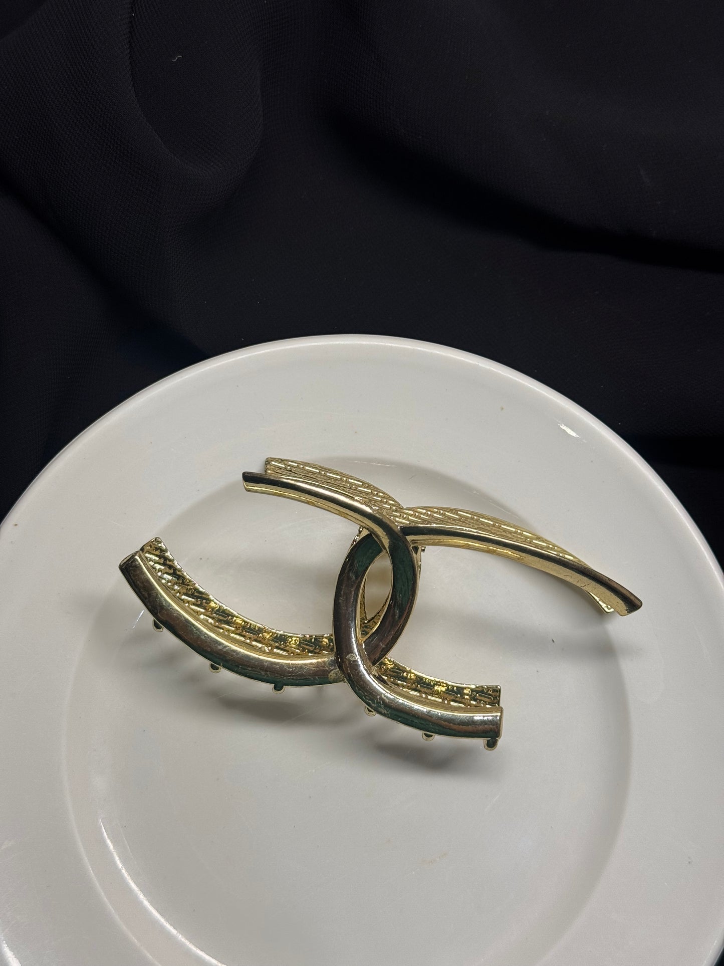 A94 METAL HAIR CLAW