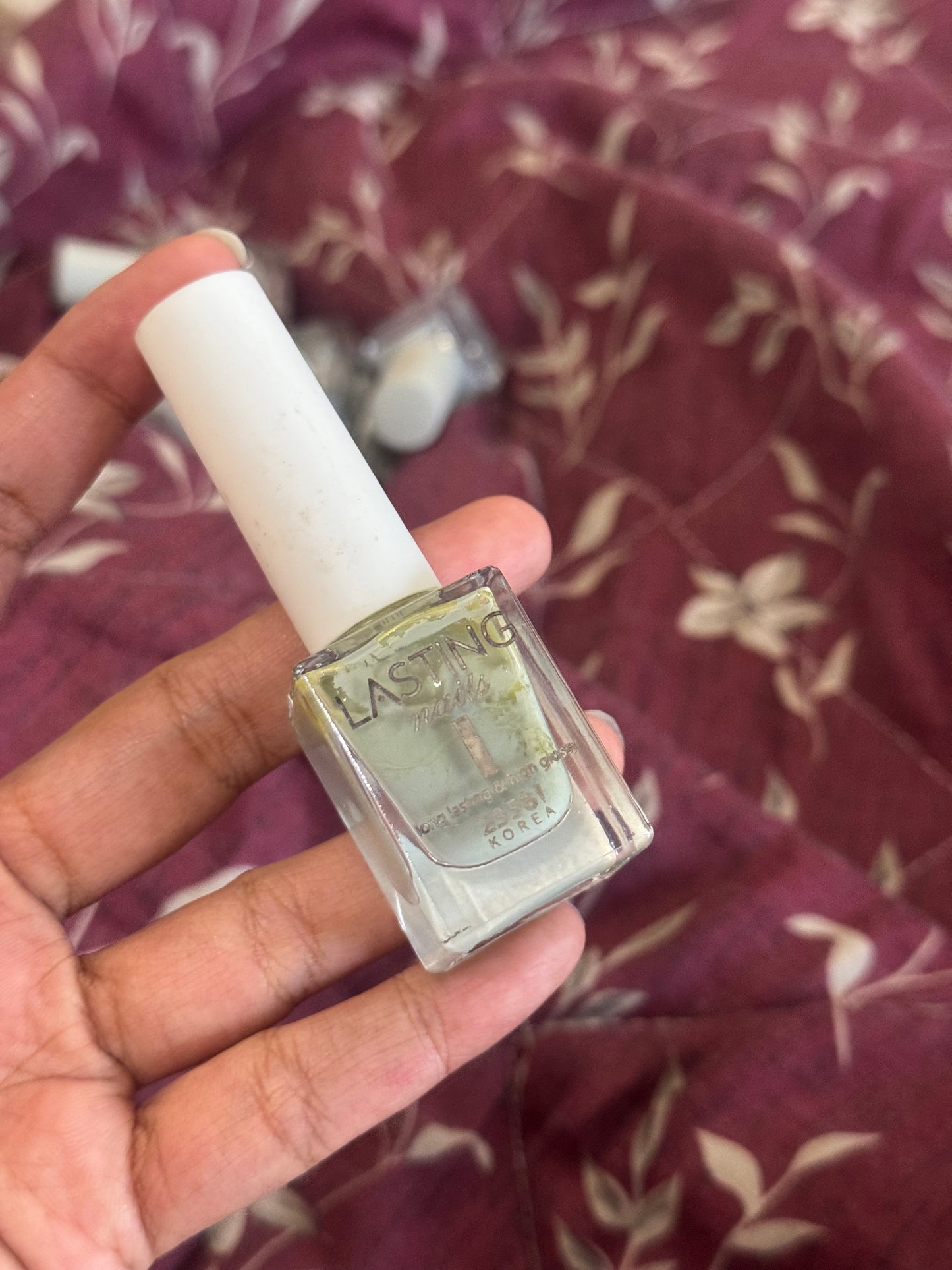 E163 GREEN NAIL COLOR