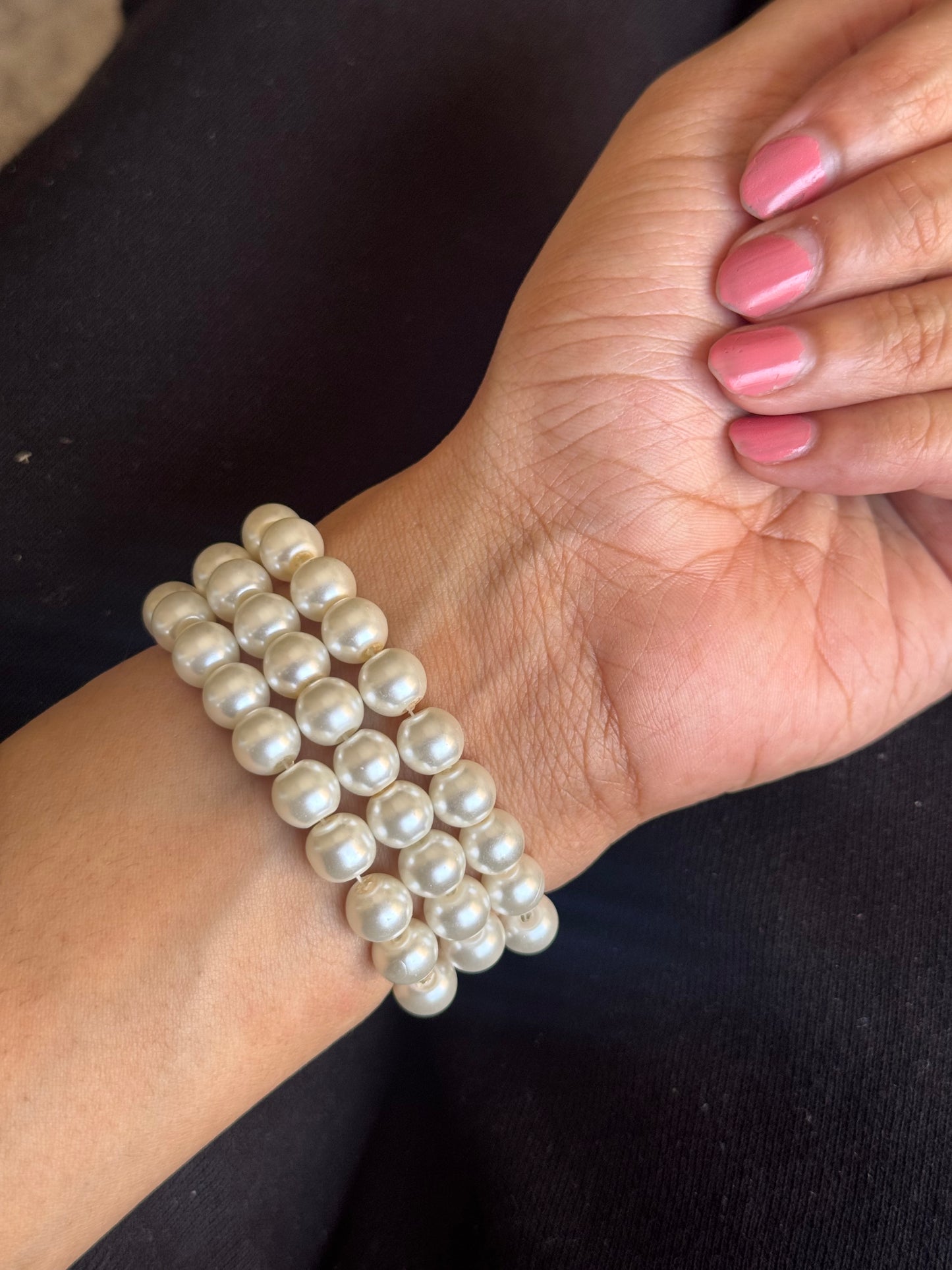 OLD MONEY WHITE PEARL BRACELET SET