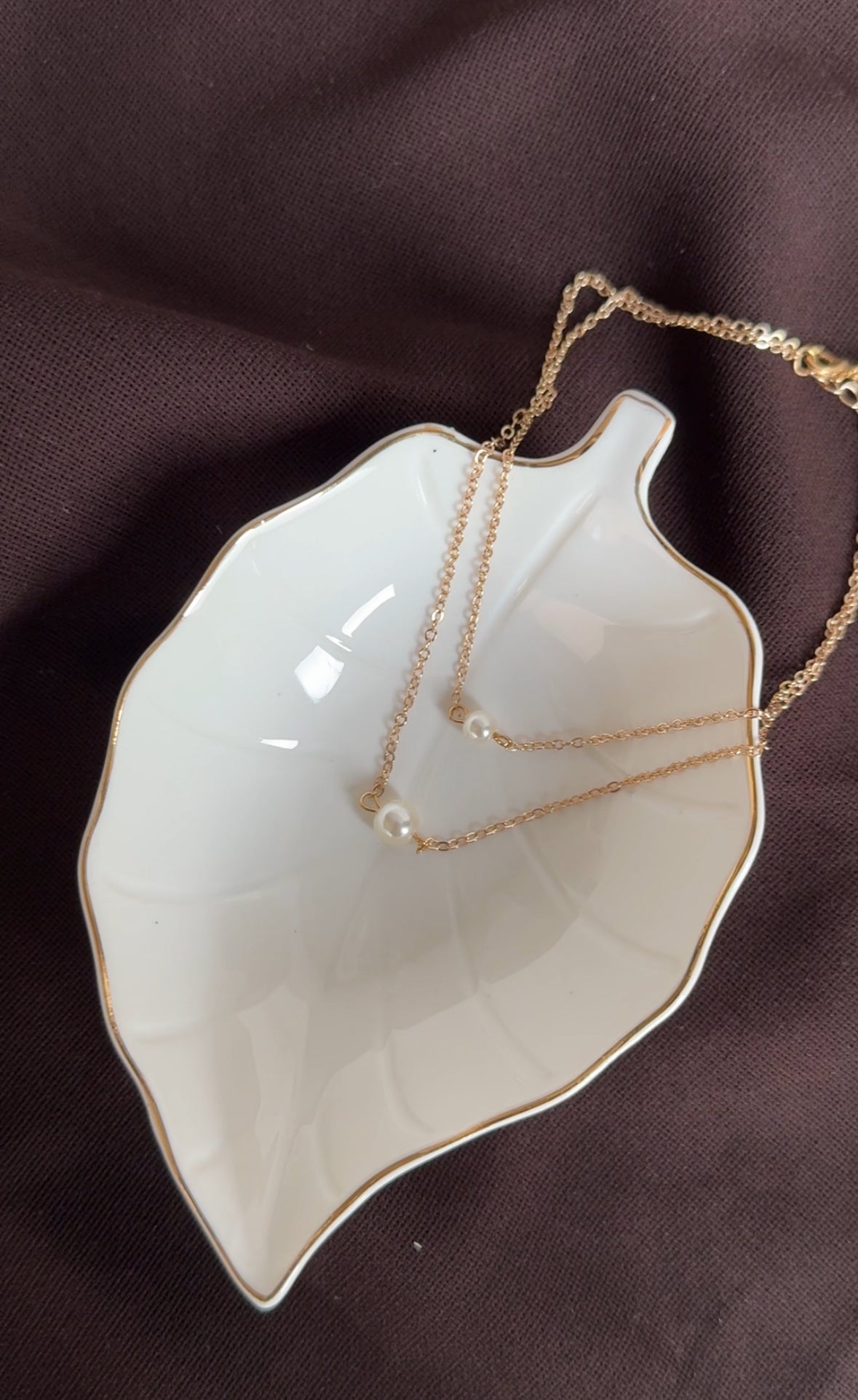 D8 DOUBLE LAYERED PEARL NECKLACE