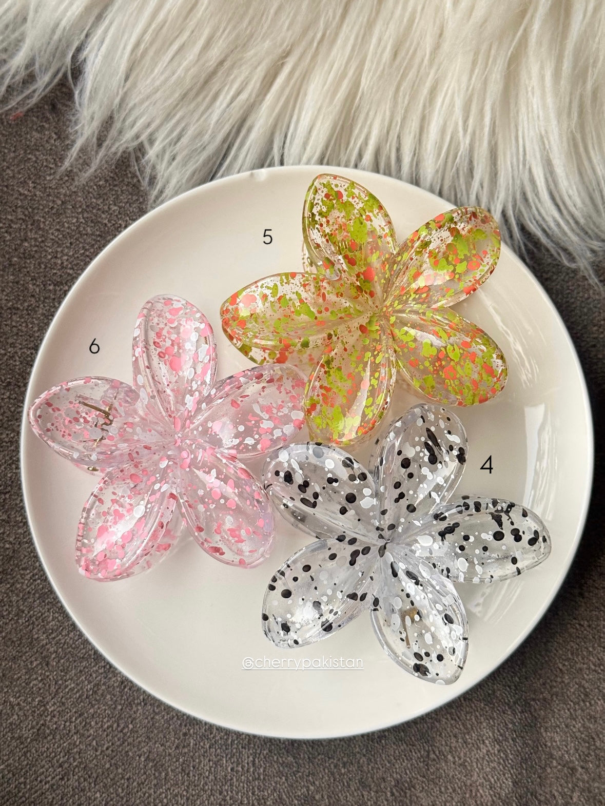 A198 LARGE ACRYLIC HAIR CLAWS