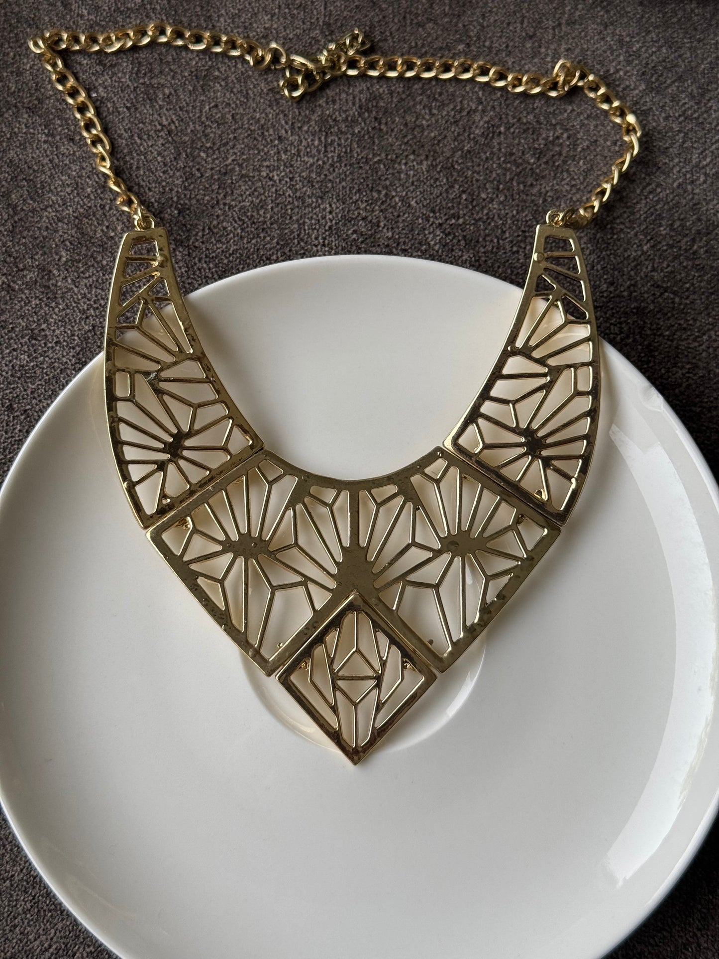 B3 FANCY NECKLACE