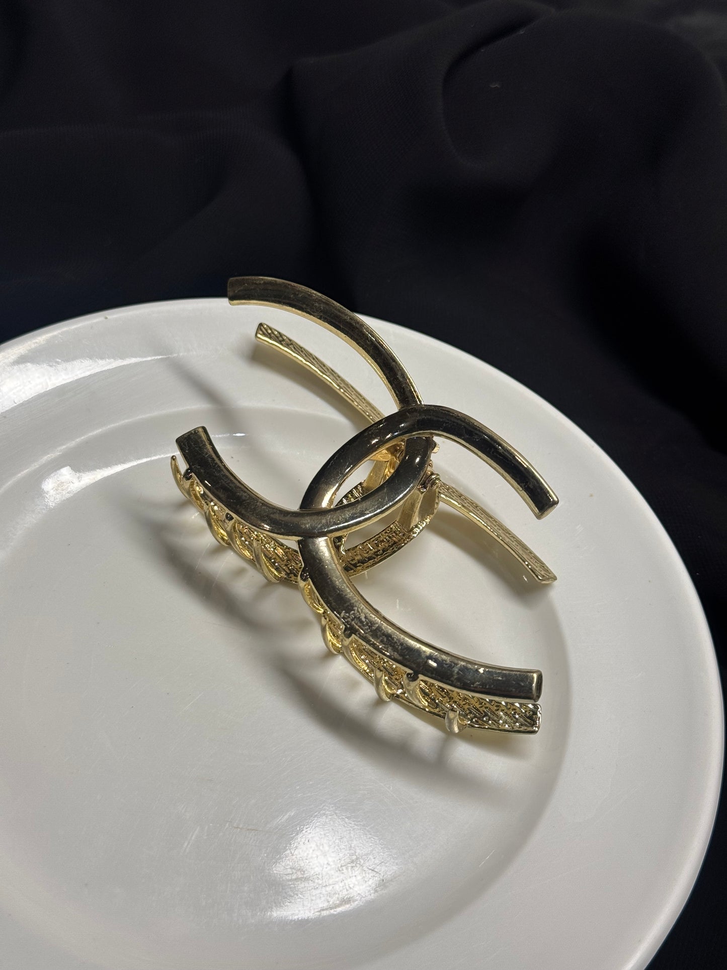 A94 METAL HAIR CLAW