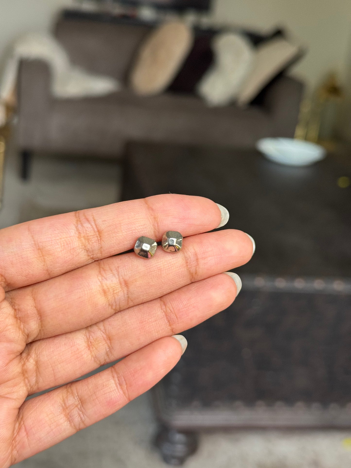 G73 EAR STUDS