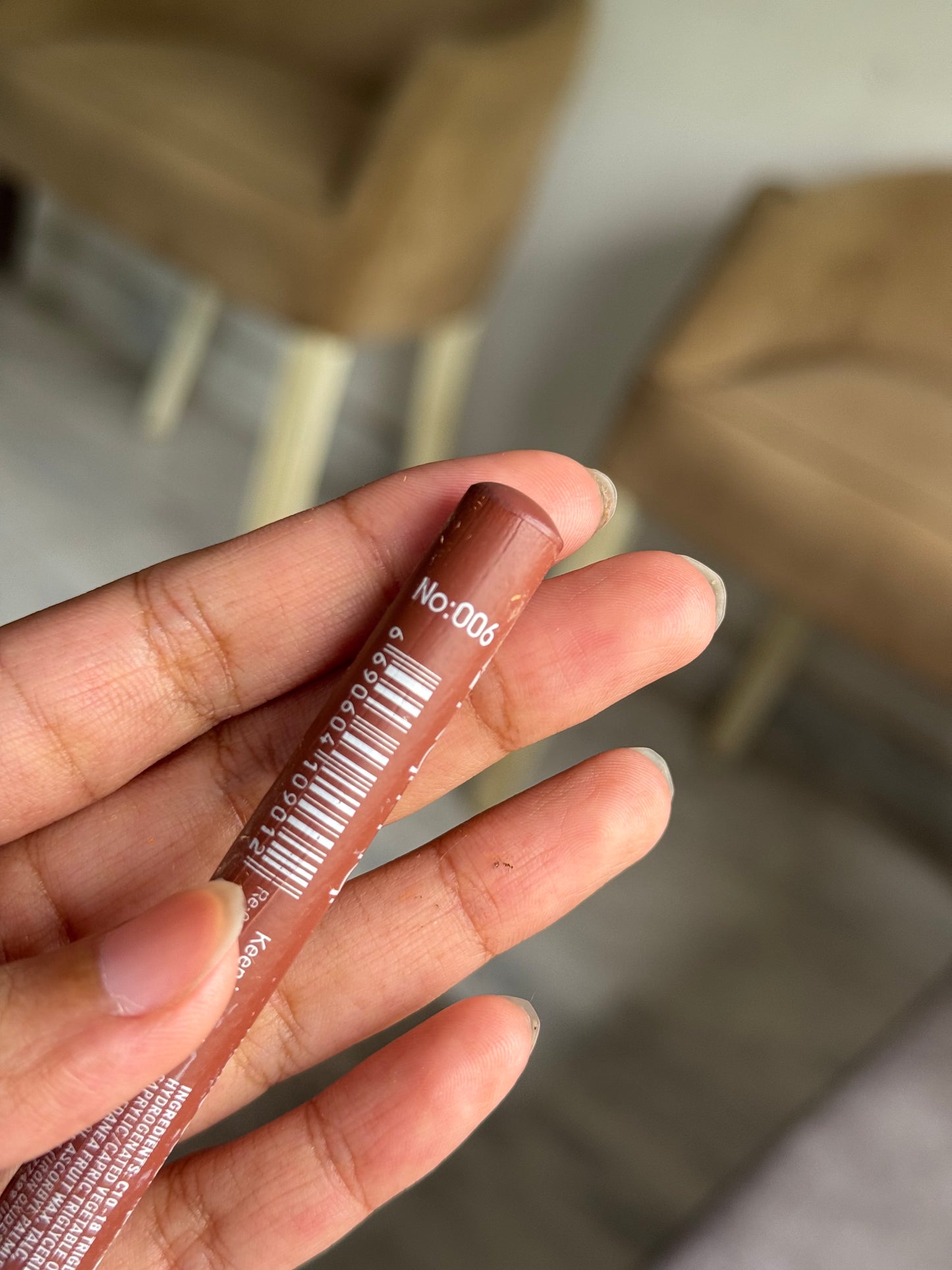NO 6 FLORMAR LIP LINER