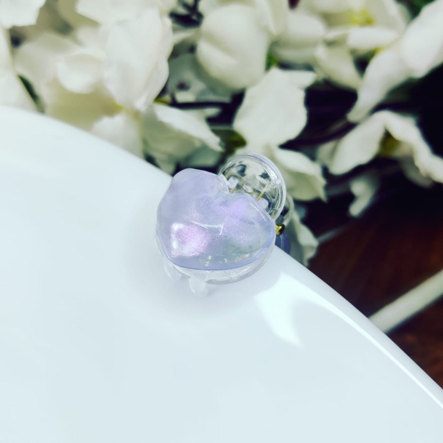 (A) CRYSTAL HEART CLIP