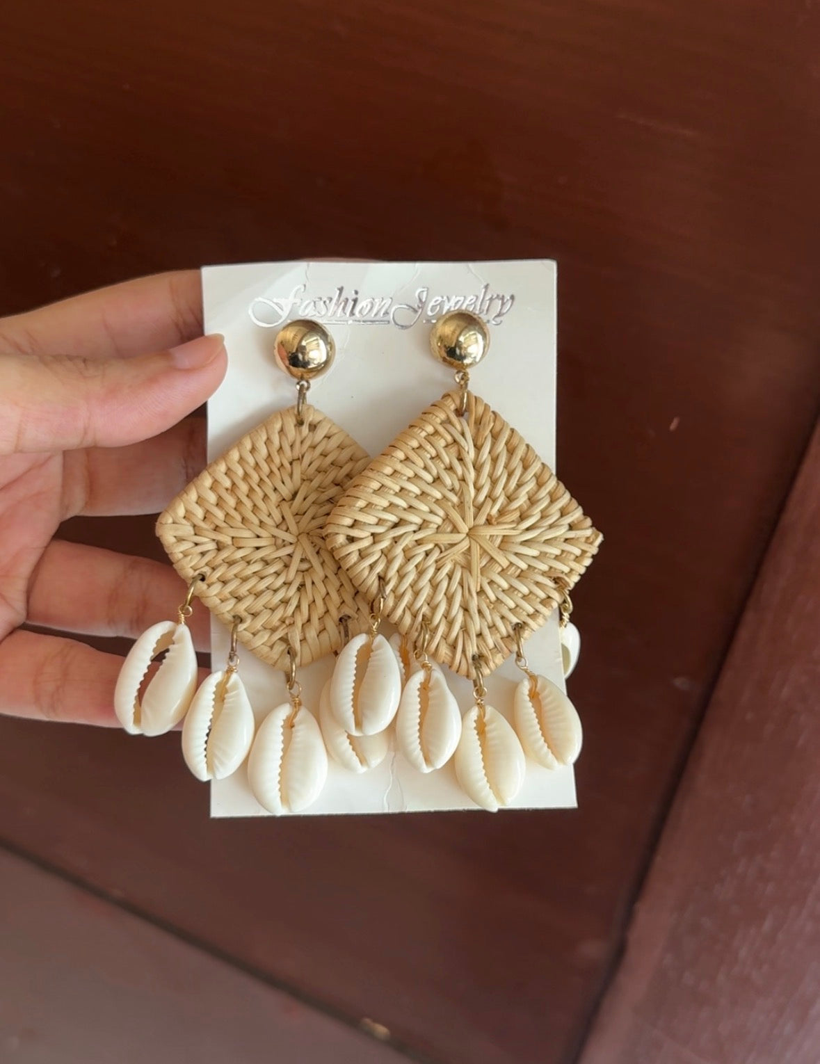 E180 EARRINGS