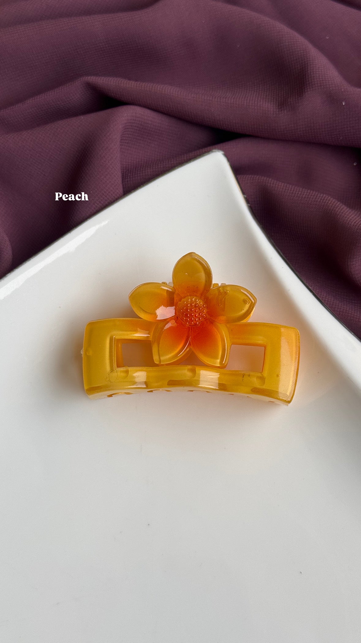 FLOWER RECTANGLE HAIR CLAWS