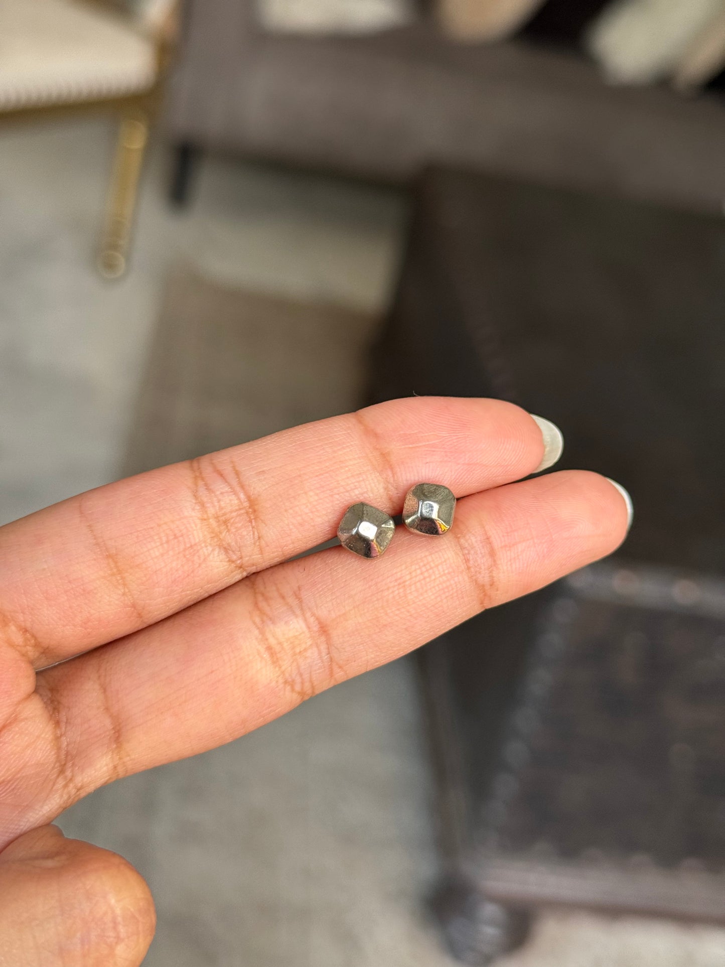 G73 EAR STUDS