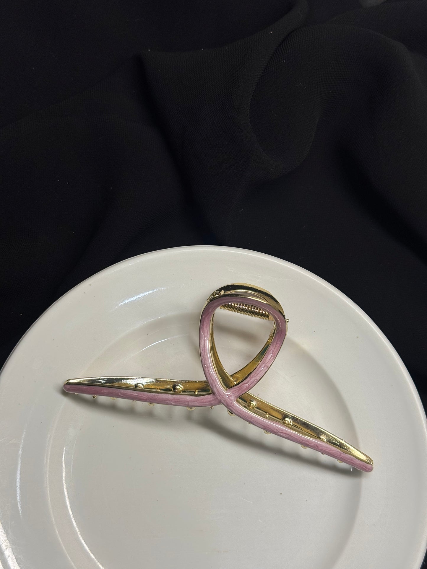 A105 METAL HAIR CLAW
