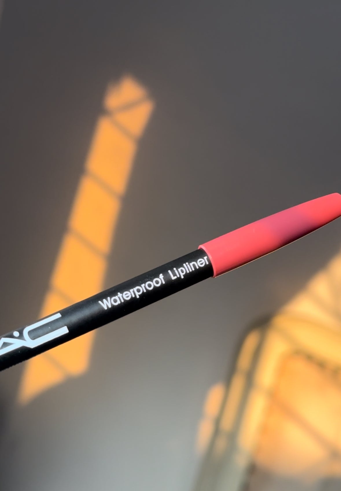 MAC DARK PINK LIP LINER