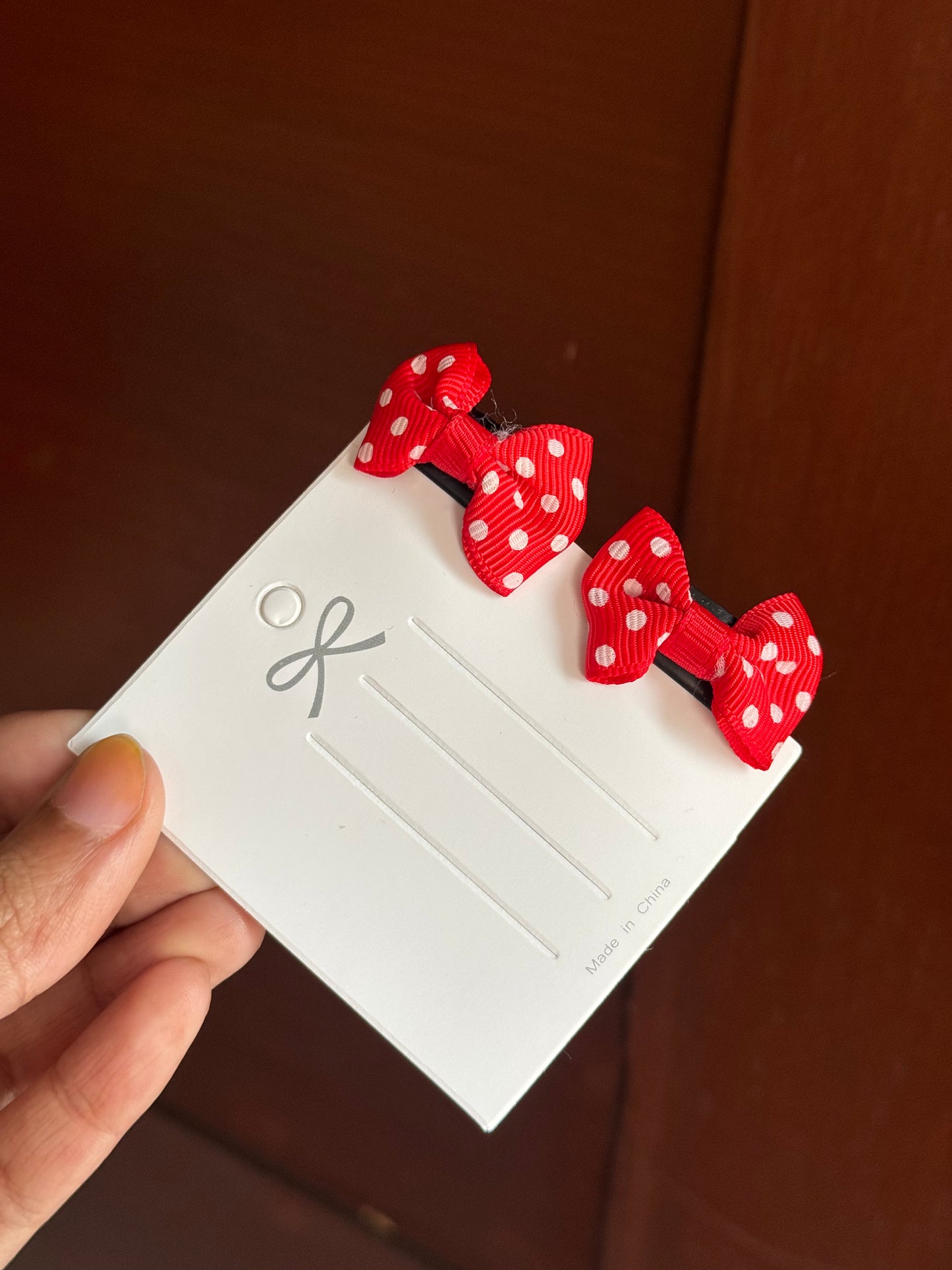 B193 HAIR BOW PAIR