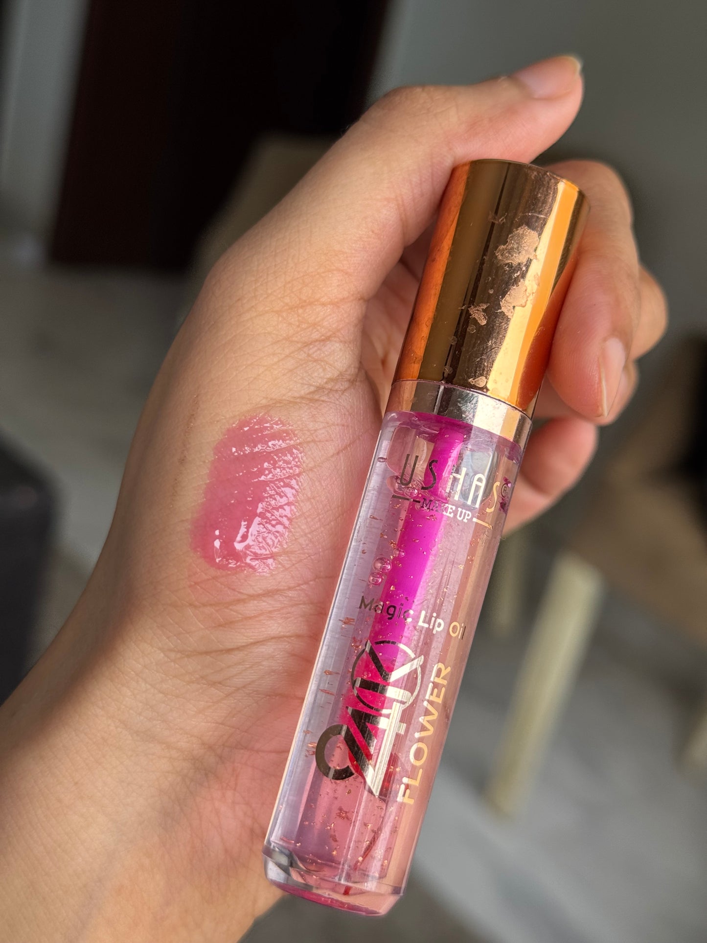 PRETTY WOMAN LONG WEARING LIP OIL