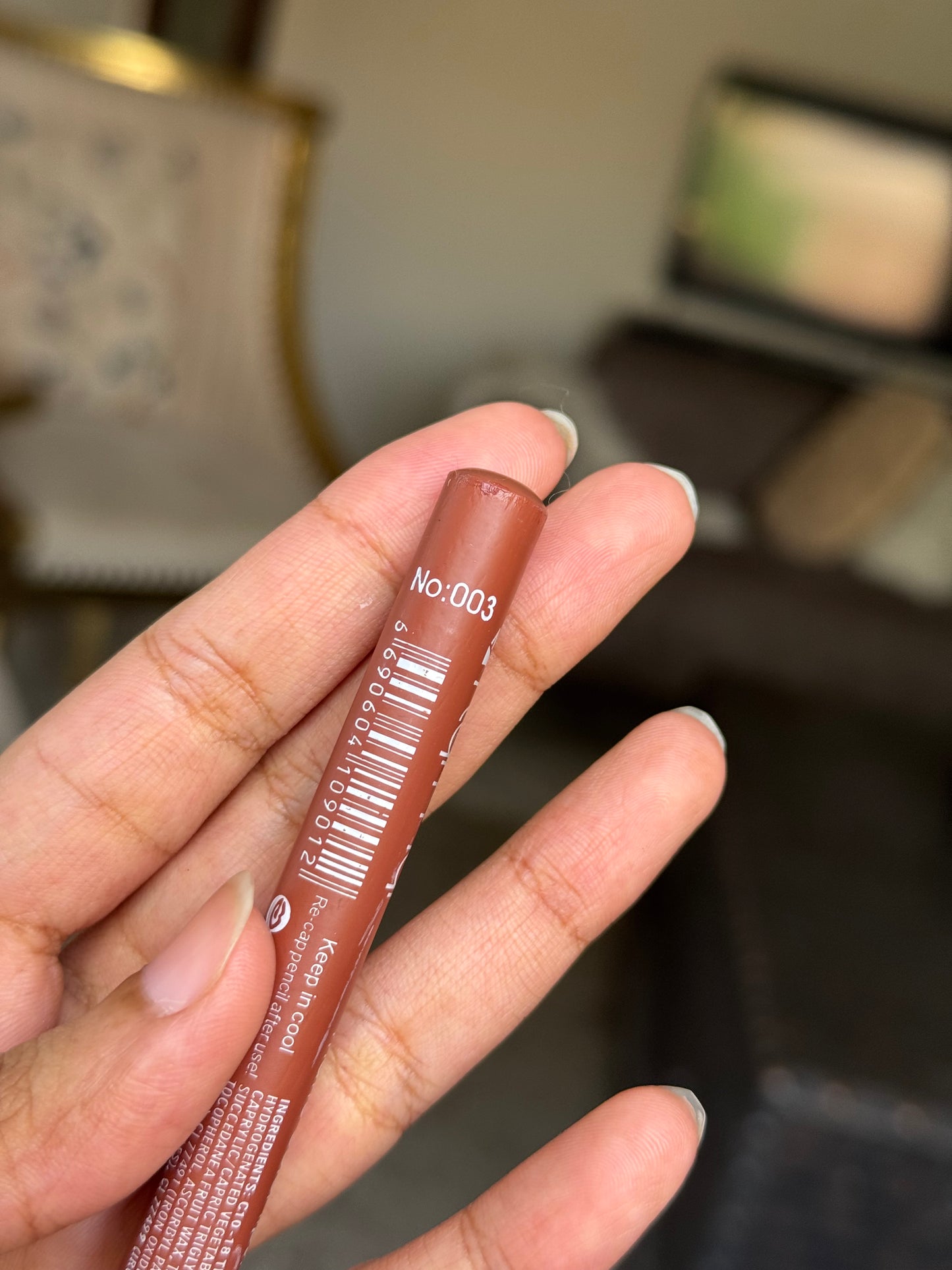 NO 3 FLORMAR LIP LINER