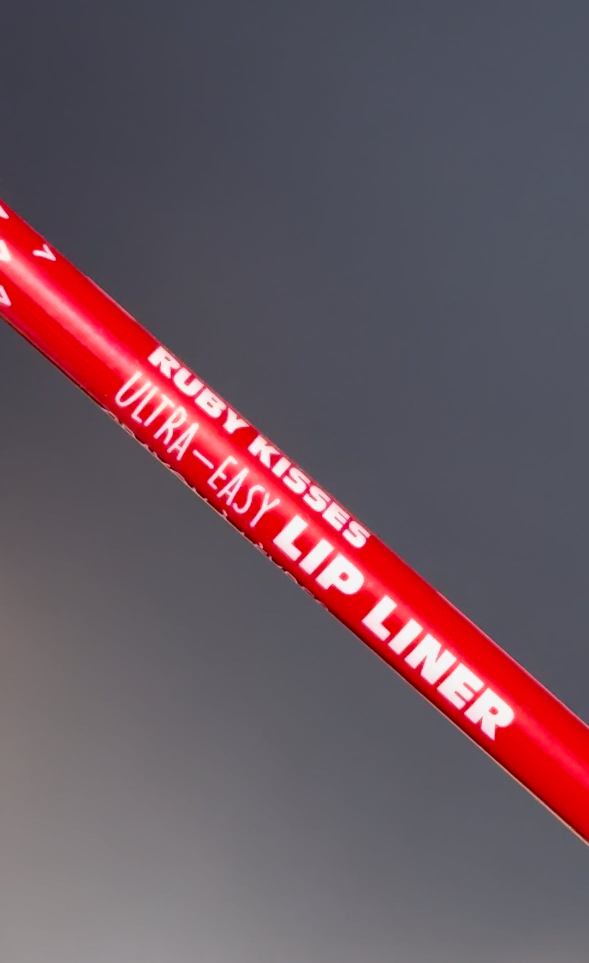 RUBY KISSES ORIGINAL RED LIP LINER