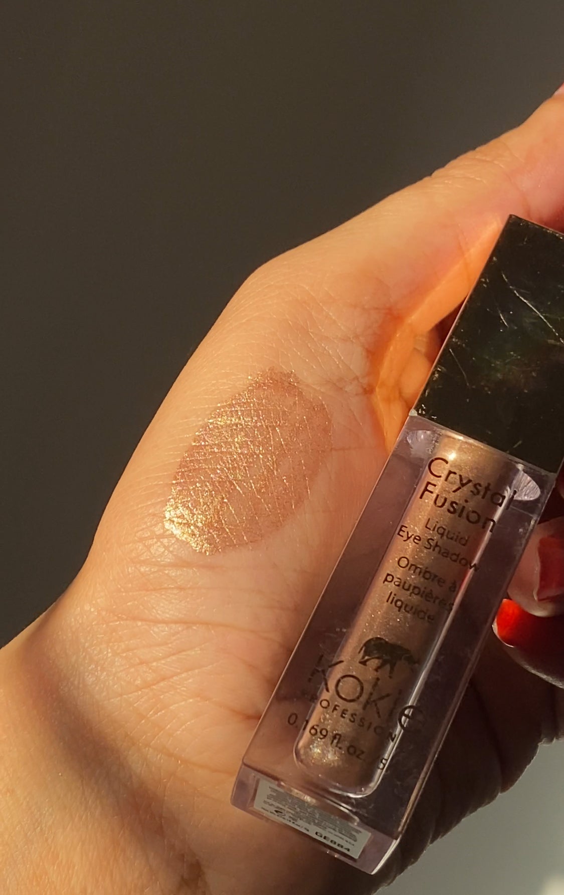 (D) POLARIS KOKIE CRYSTAL FUSION LIQUID GLITTER EYESHADOW