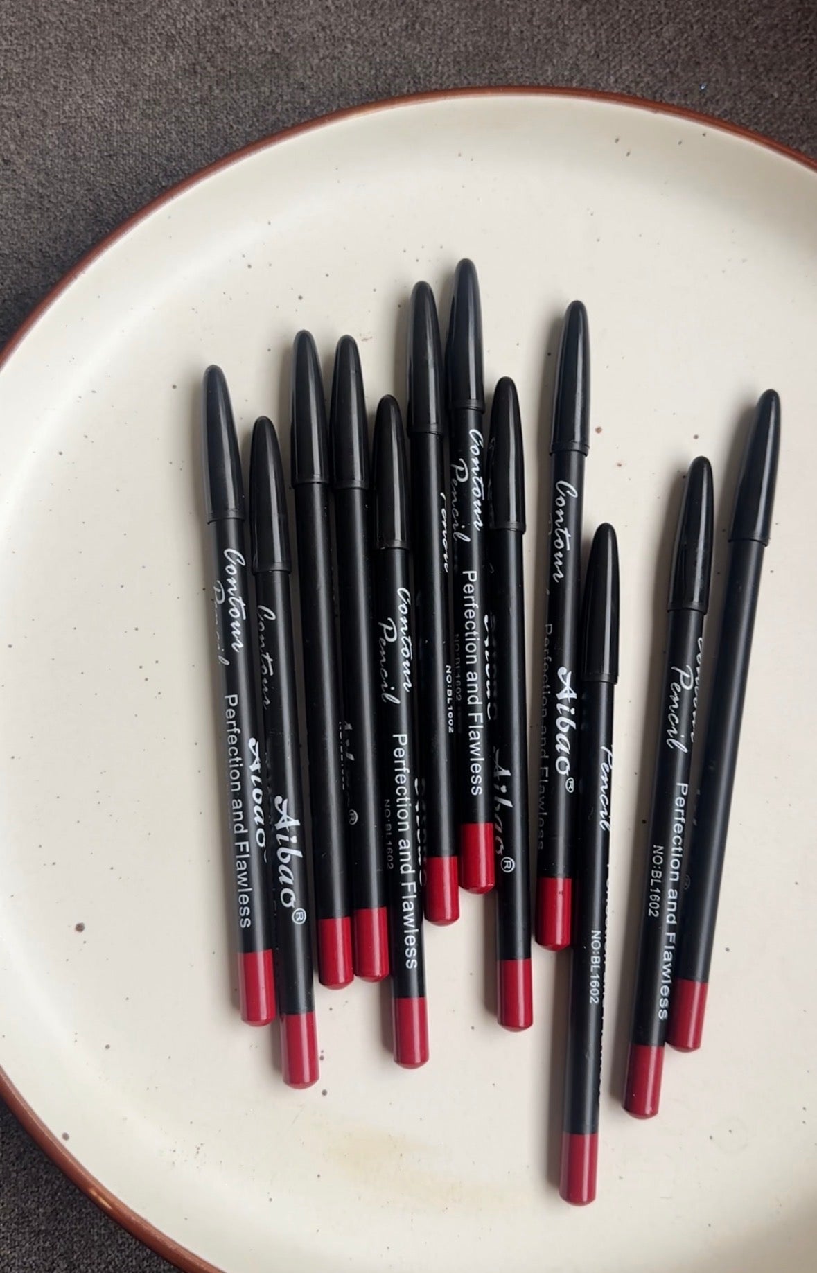 AIBAO RED LIP LINER