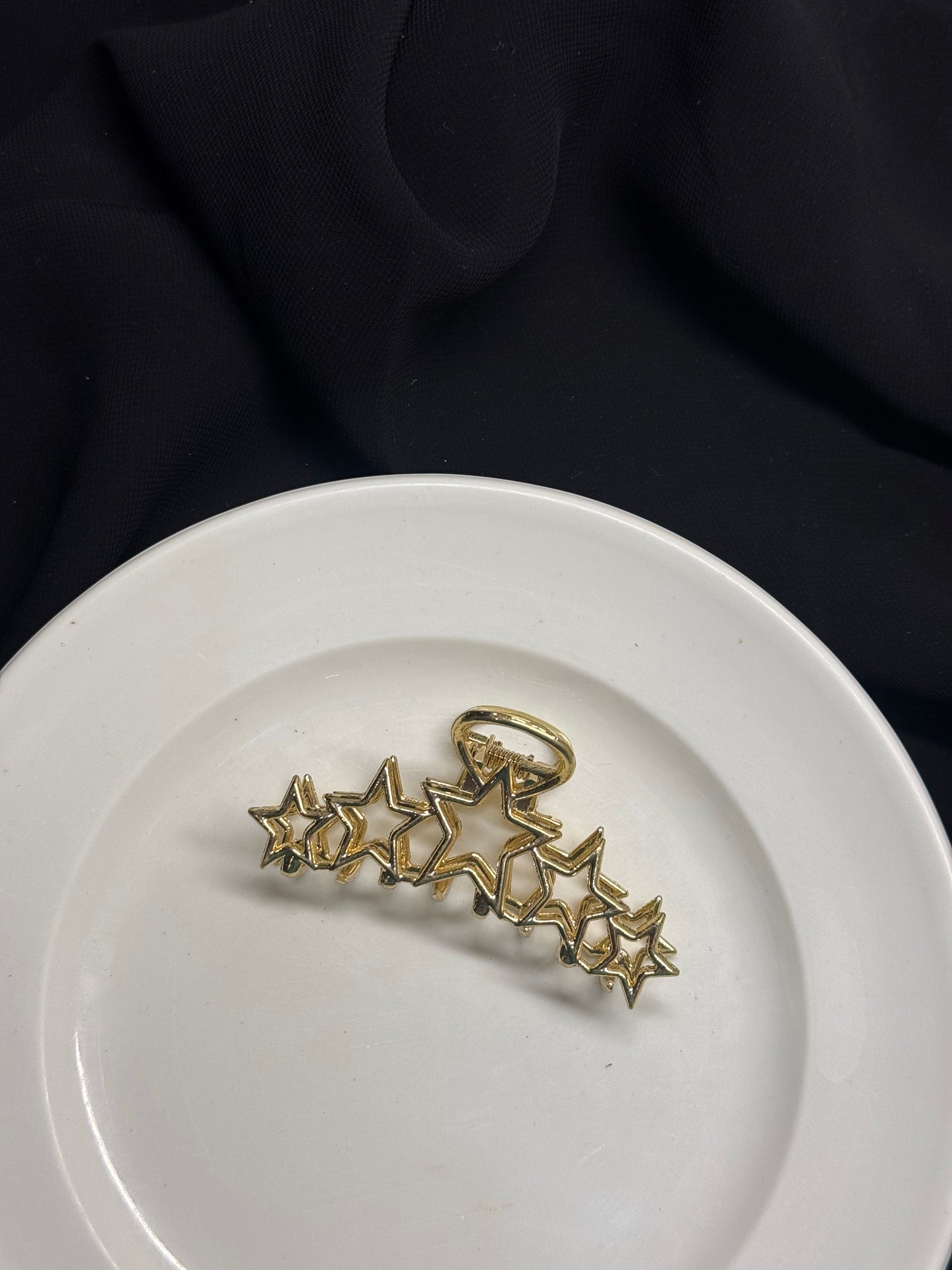 A106 METAL HAIR CLAW