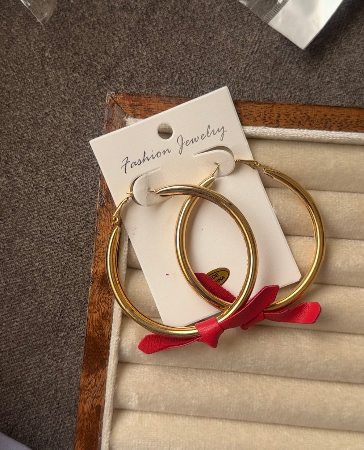 D164 EARRINGS