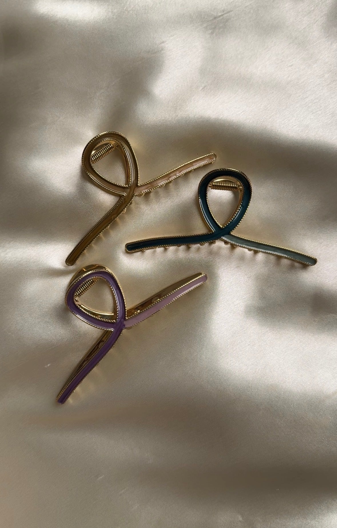 E121 METAL HAIR CLAW