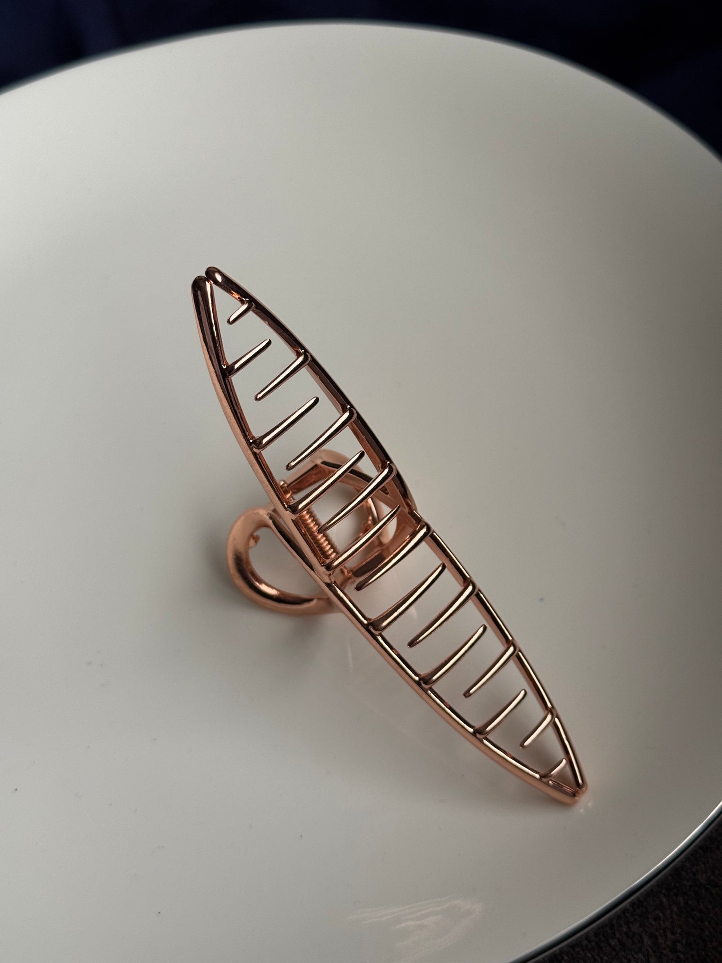 G126 METAL HAIR CLAW